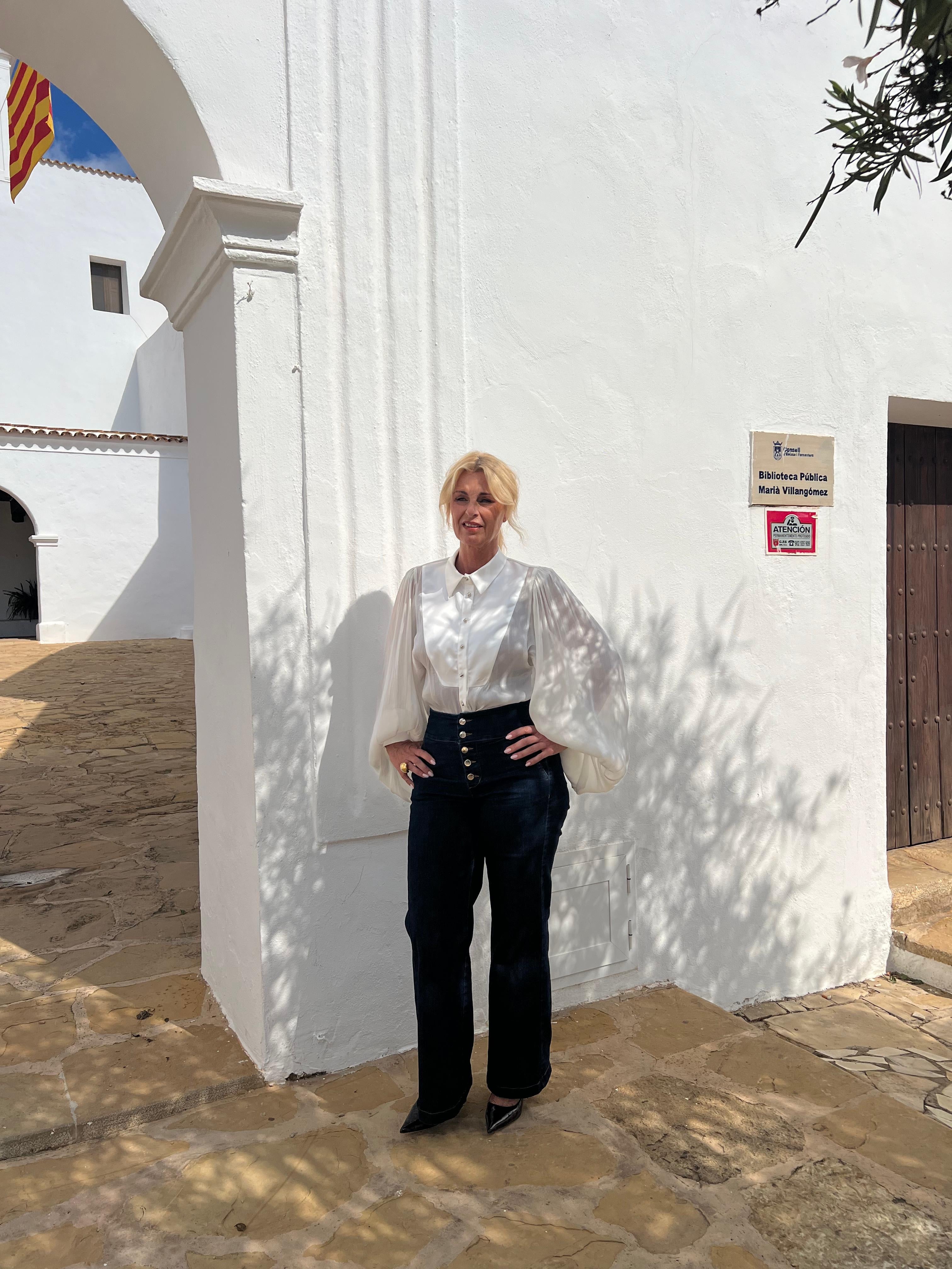 Access Body Blouse wit