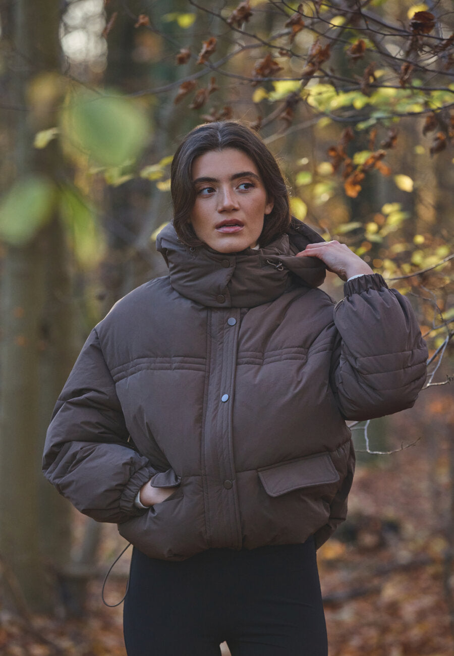 Sisterspoint Luvia Jacket Short Mocca