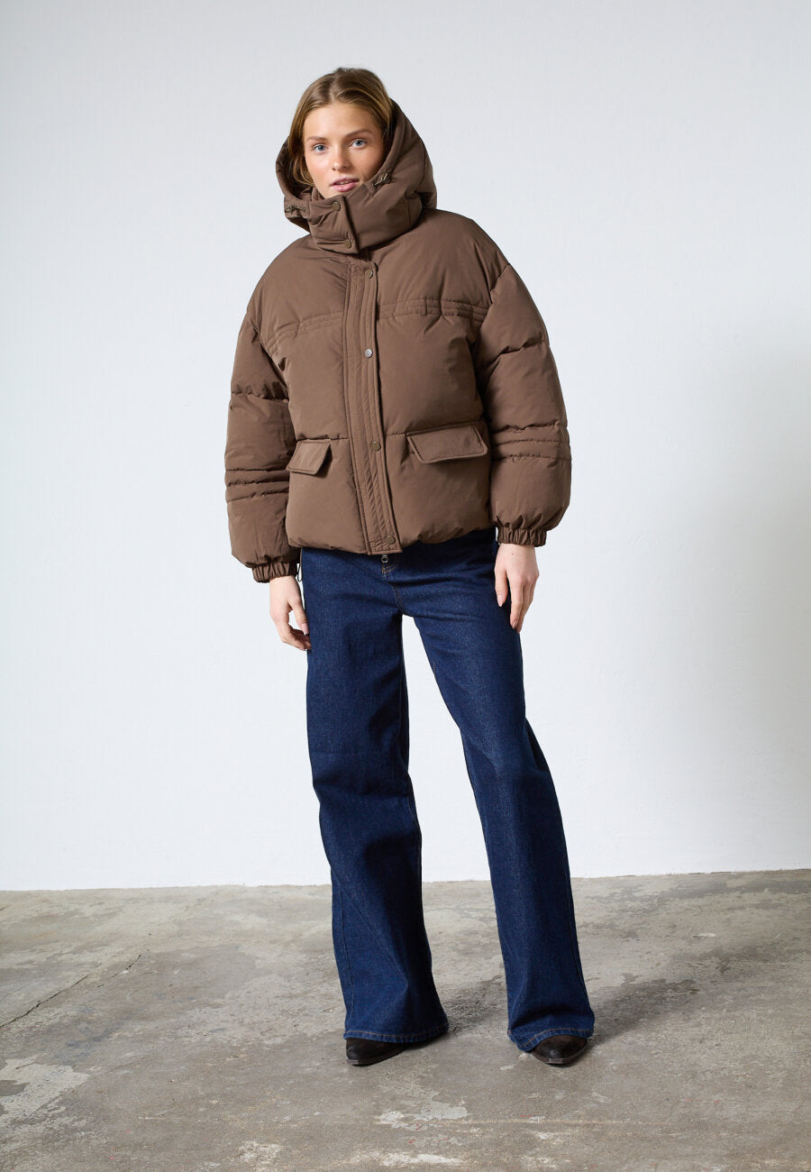 Sisterspoint Luvia Jacket Short Mocca