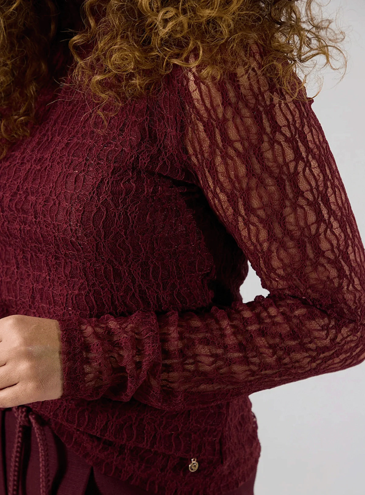 Label Dot Mahilia Top Burgundy
