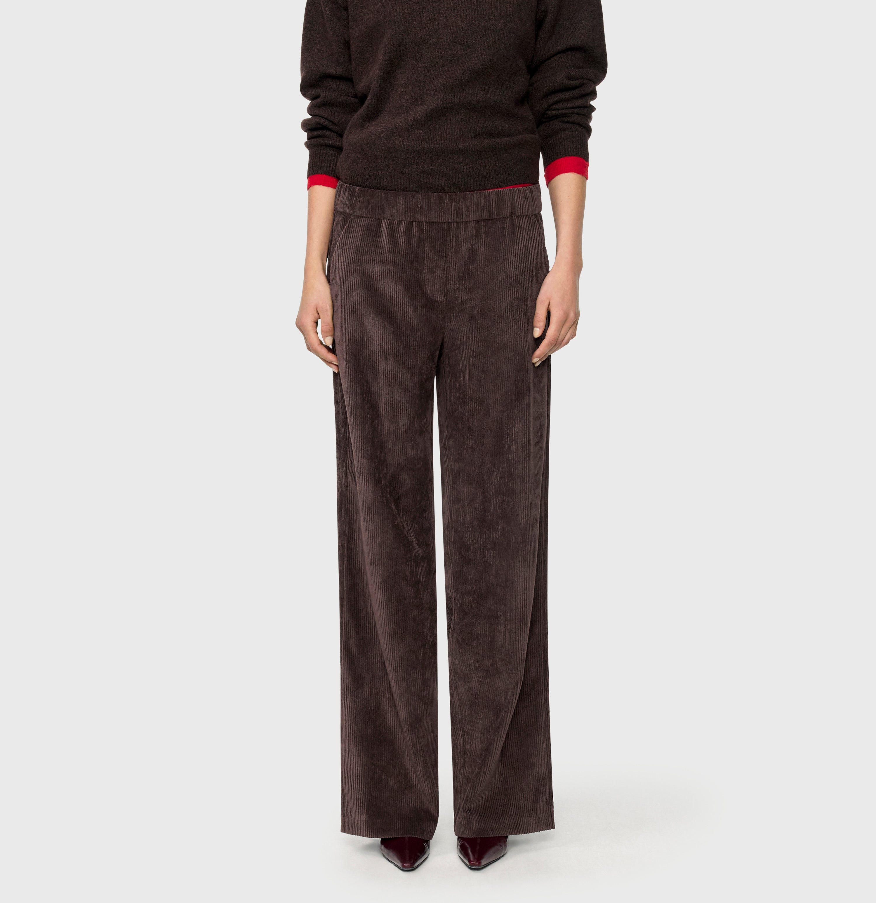 MAC Chiara – Truffle Brown Suede