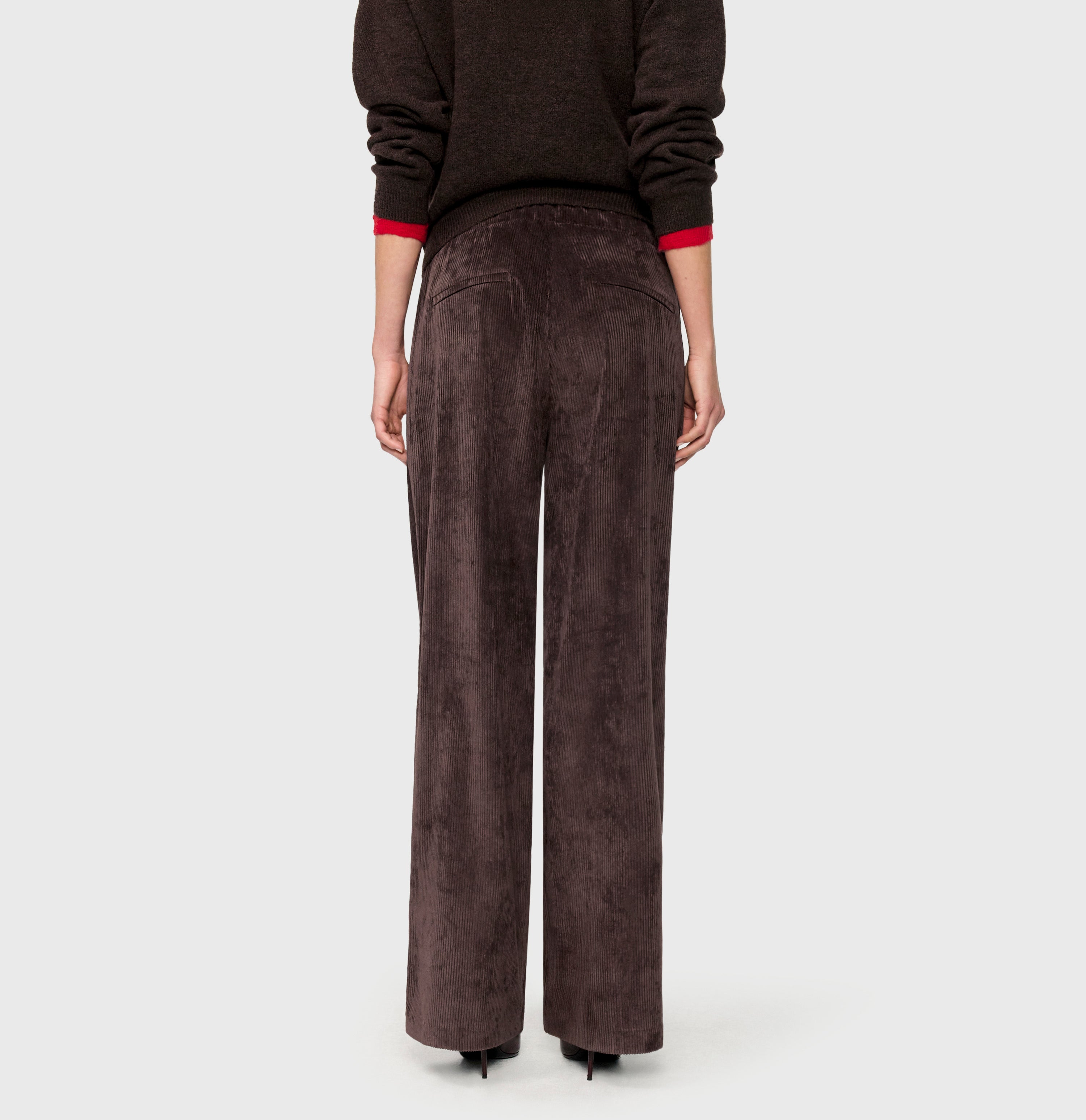 MAC Chiara – Truffle Brown Suede
