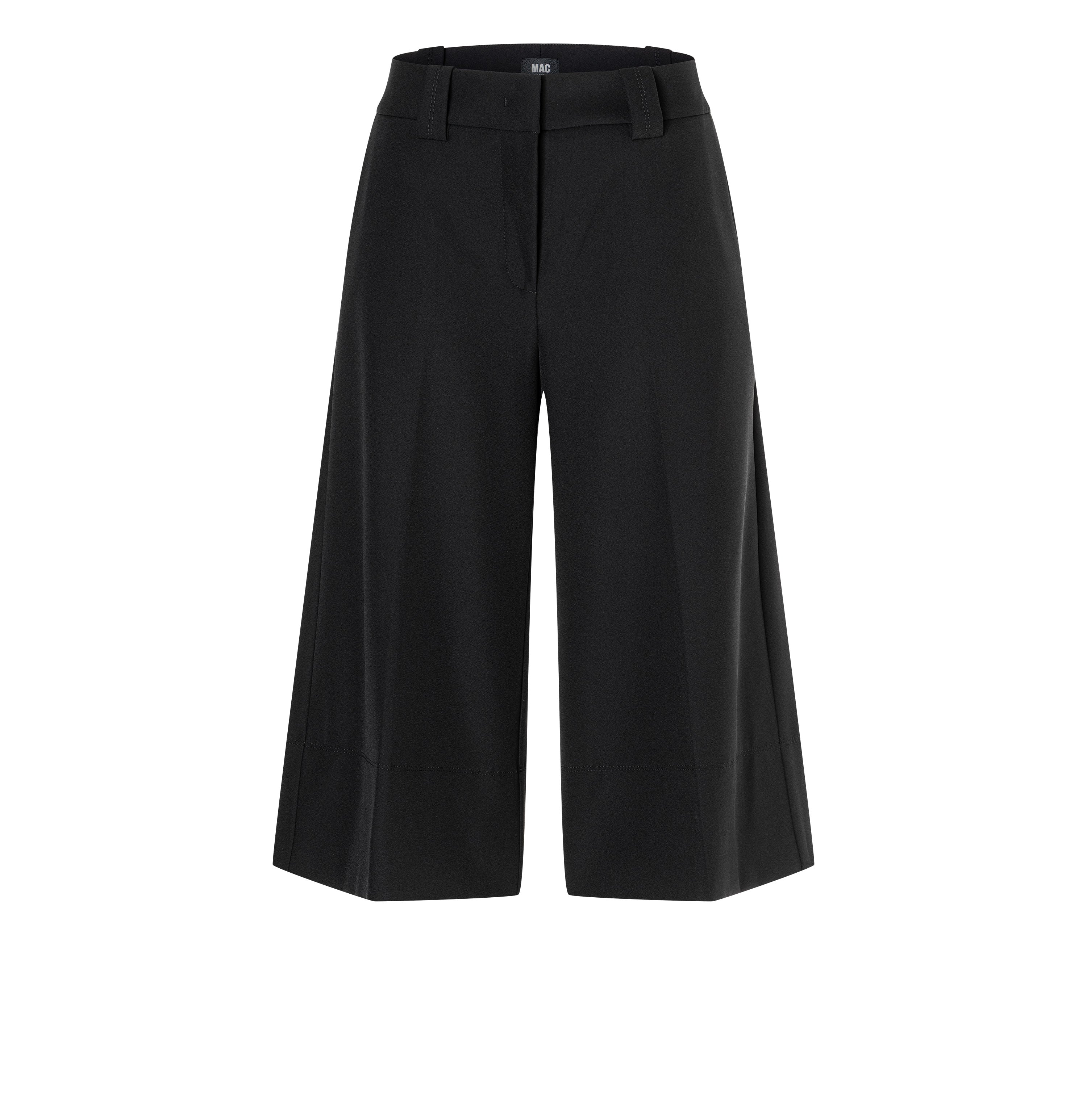 MAC Becca Broek – Black