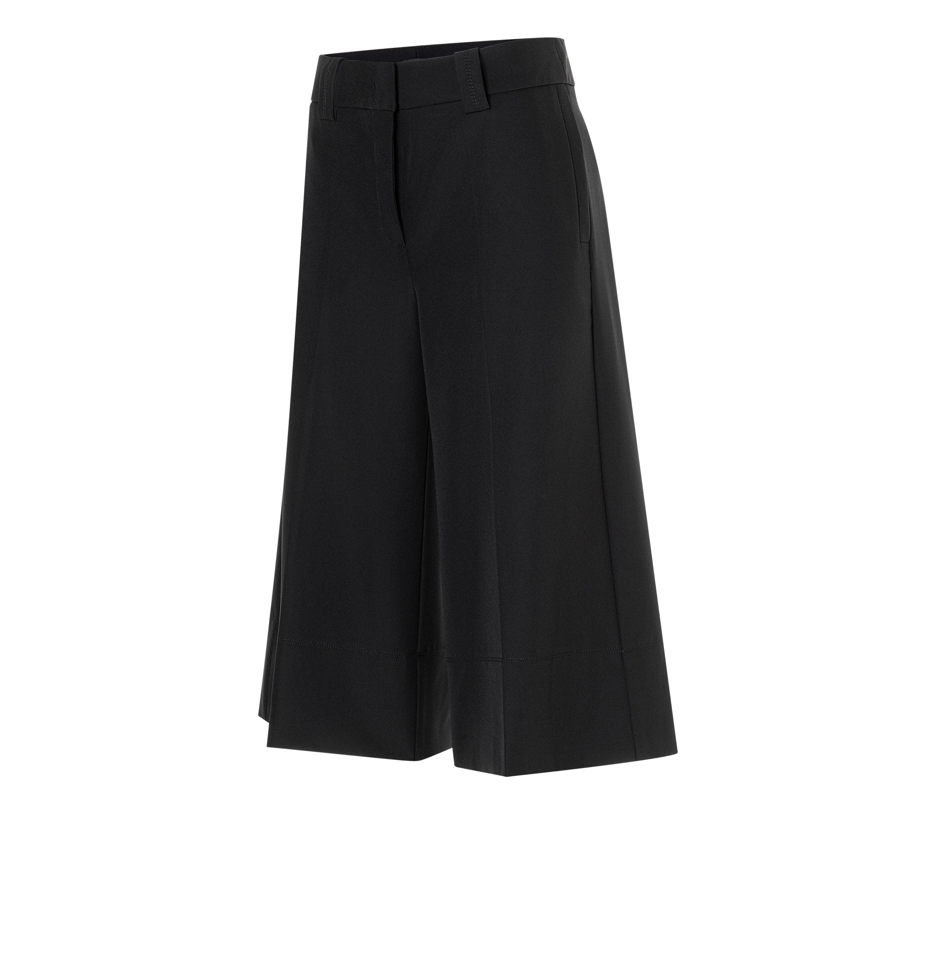 MAC Becca Broek – Black