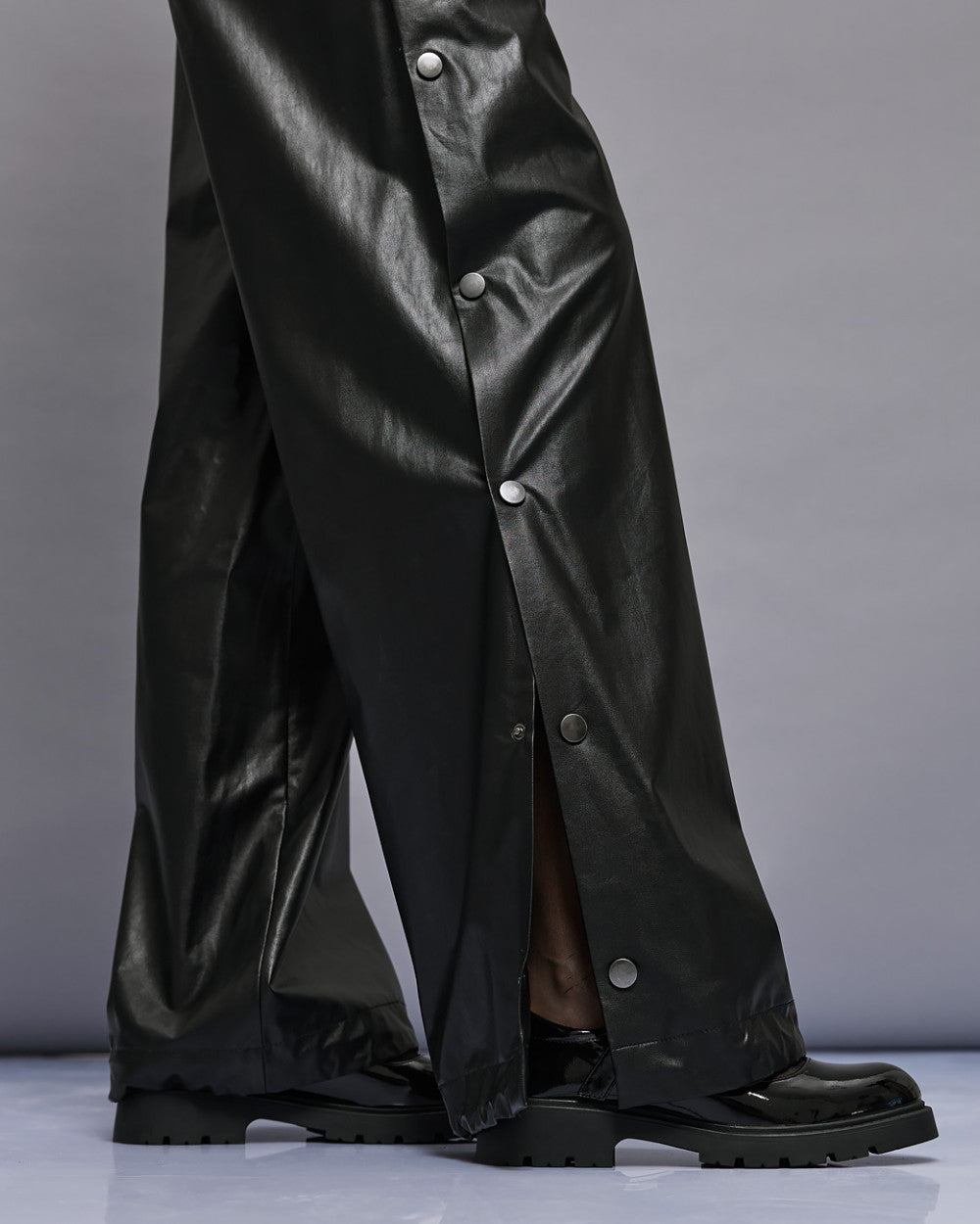 Access Vegan Leather Broek met Studs zwart