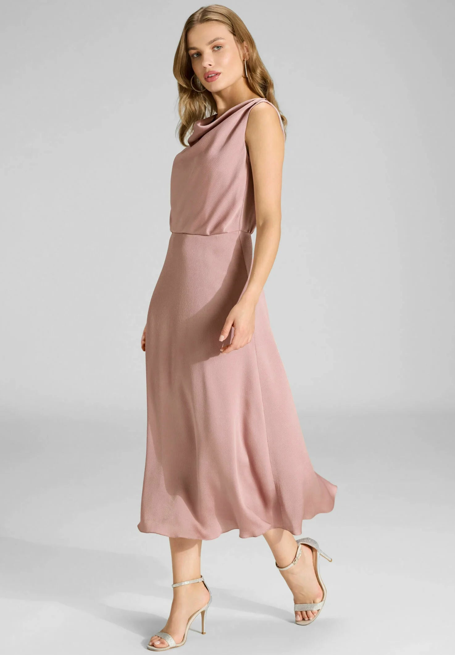 Swing Satin Waterfall Jurk – Oud Rose