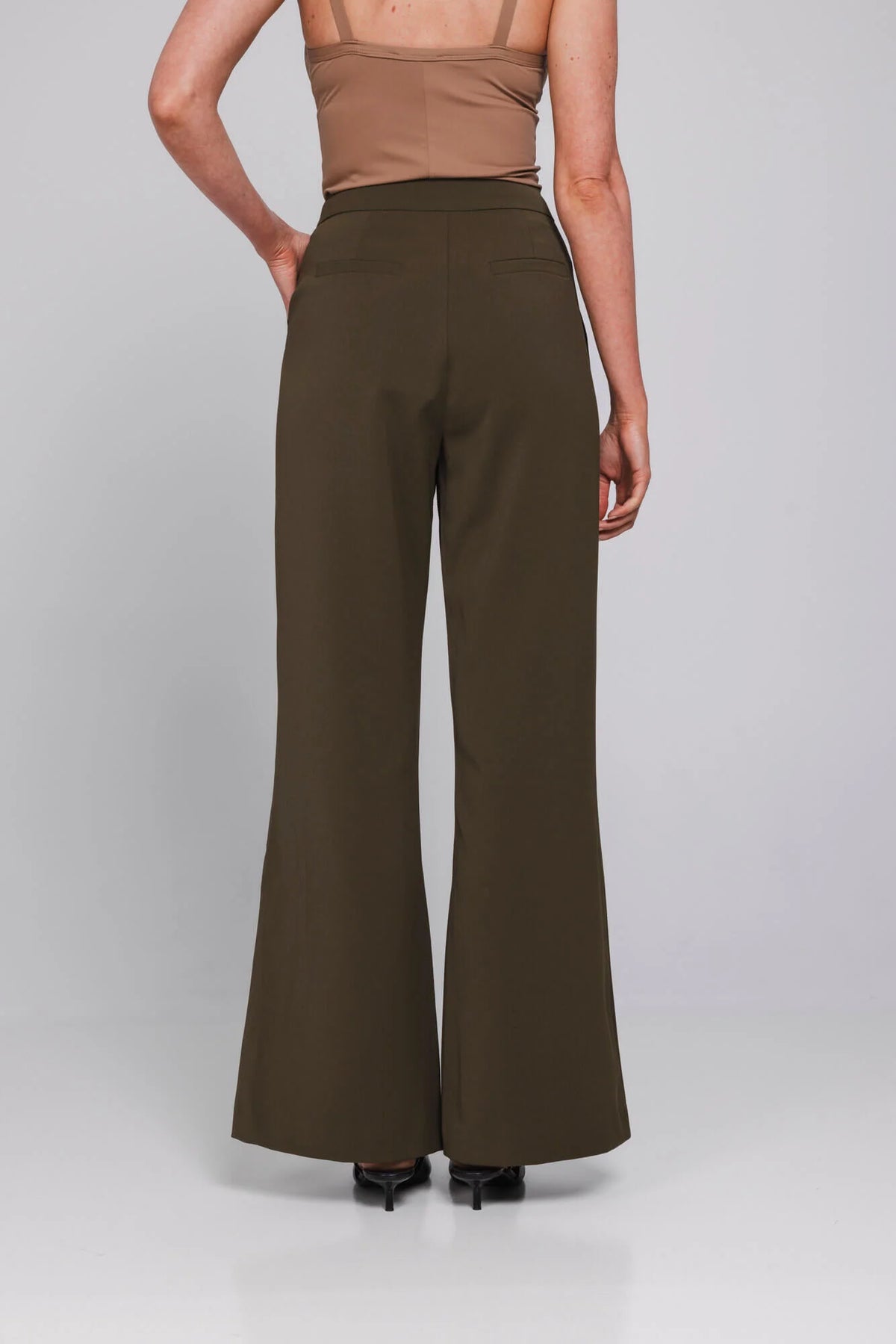 Accentil Nora Pants Moss Green