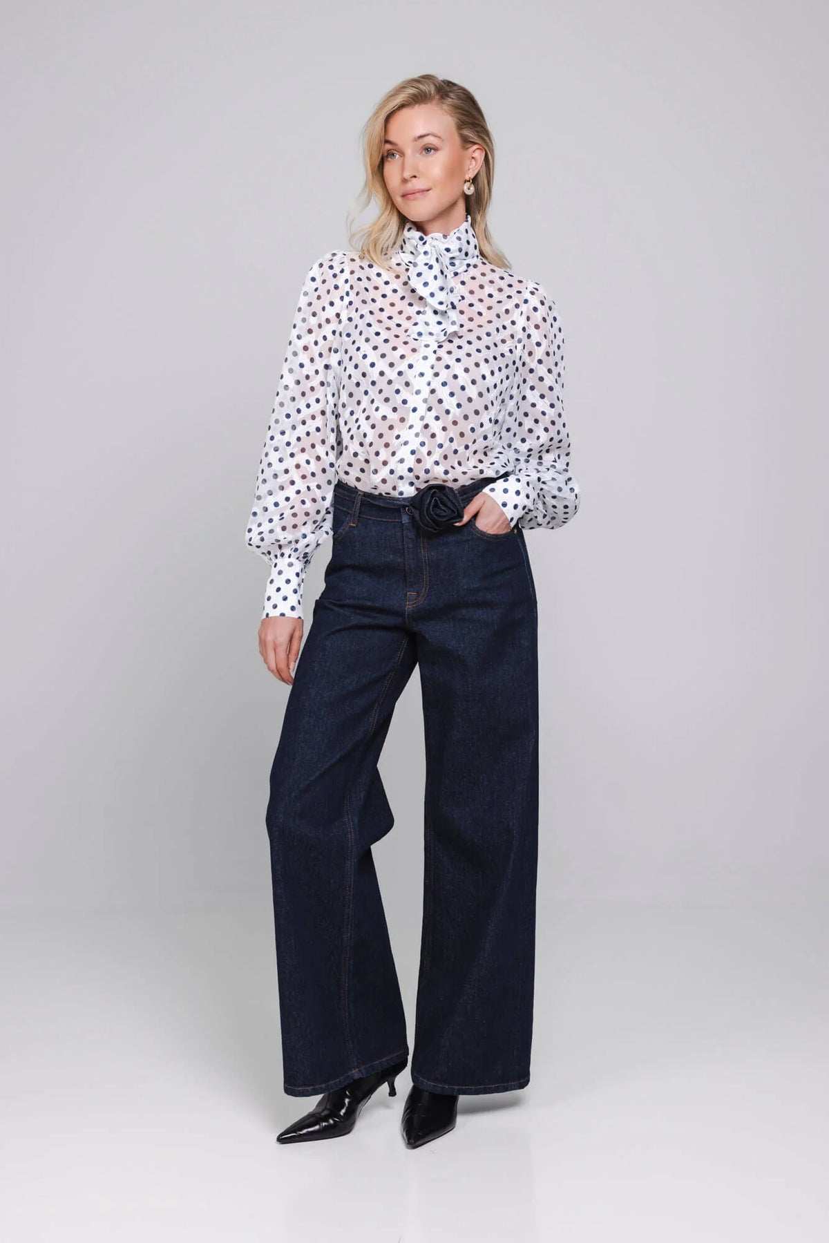 Accentil Elara Top Winter White