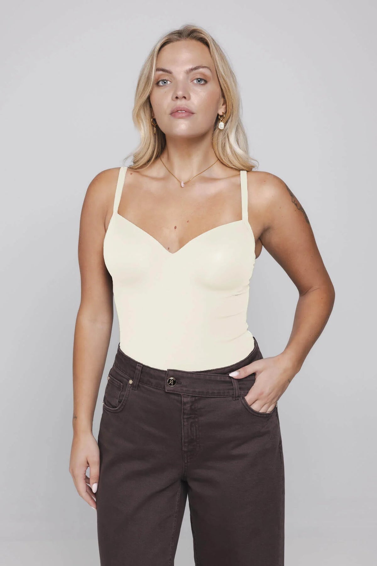Accentil Bra Sculpt Top Off White