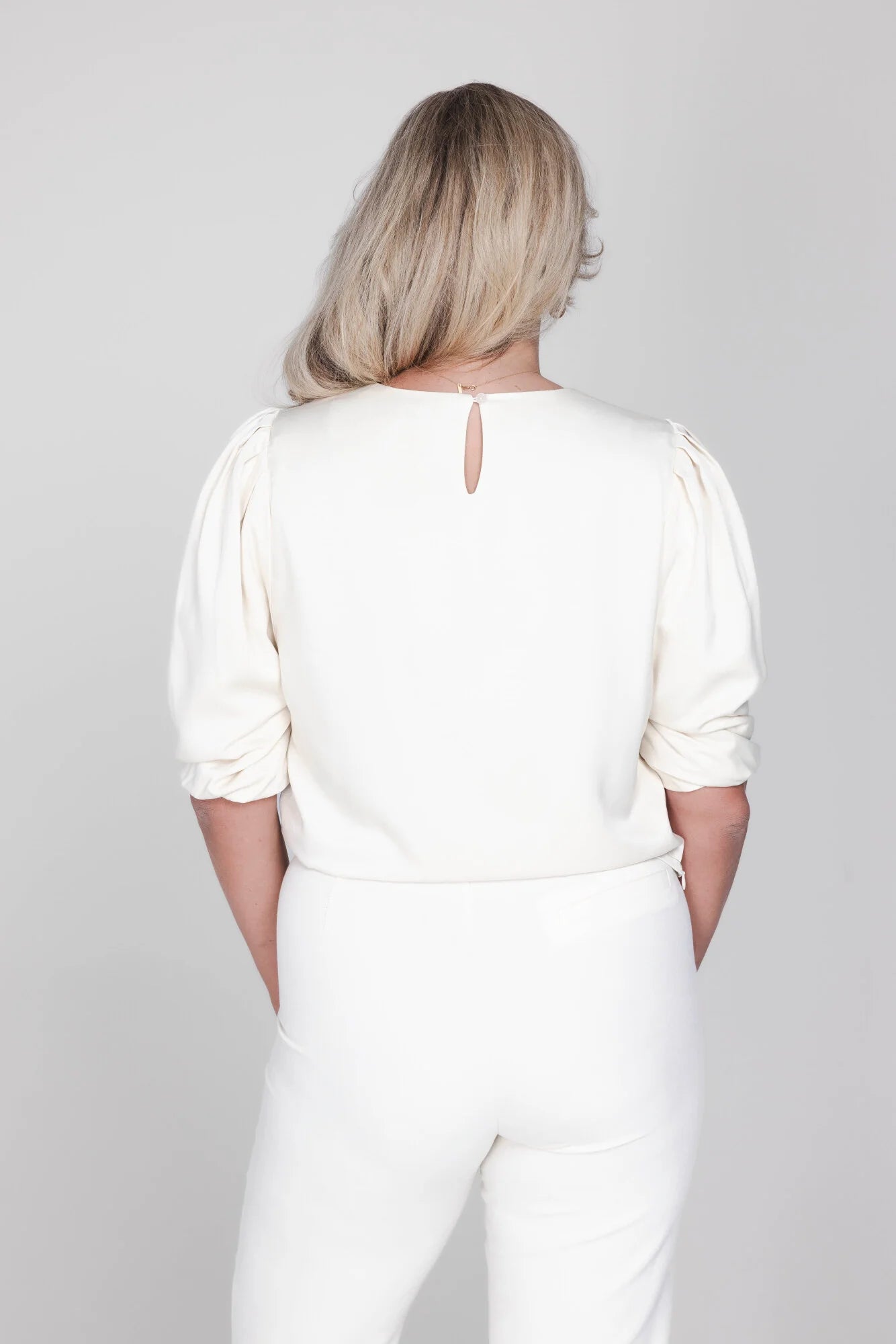 Accentil Jade Top Off White