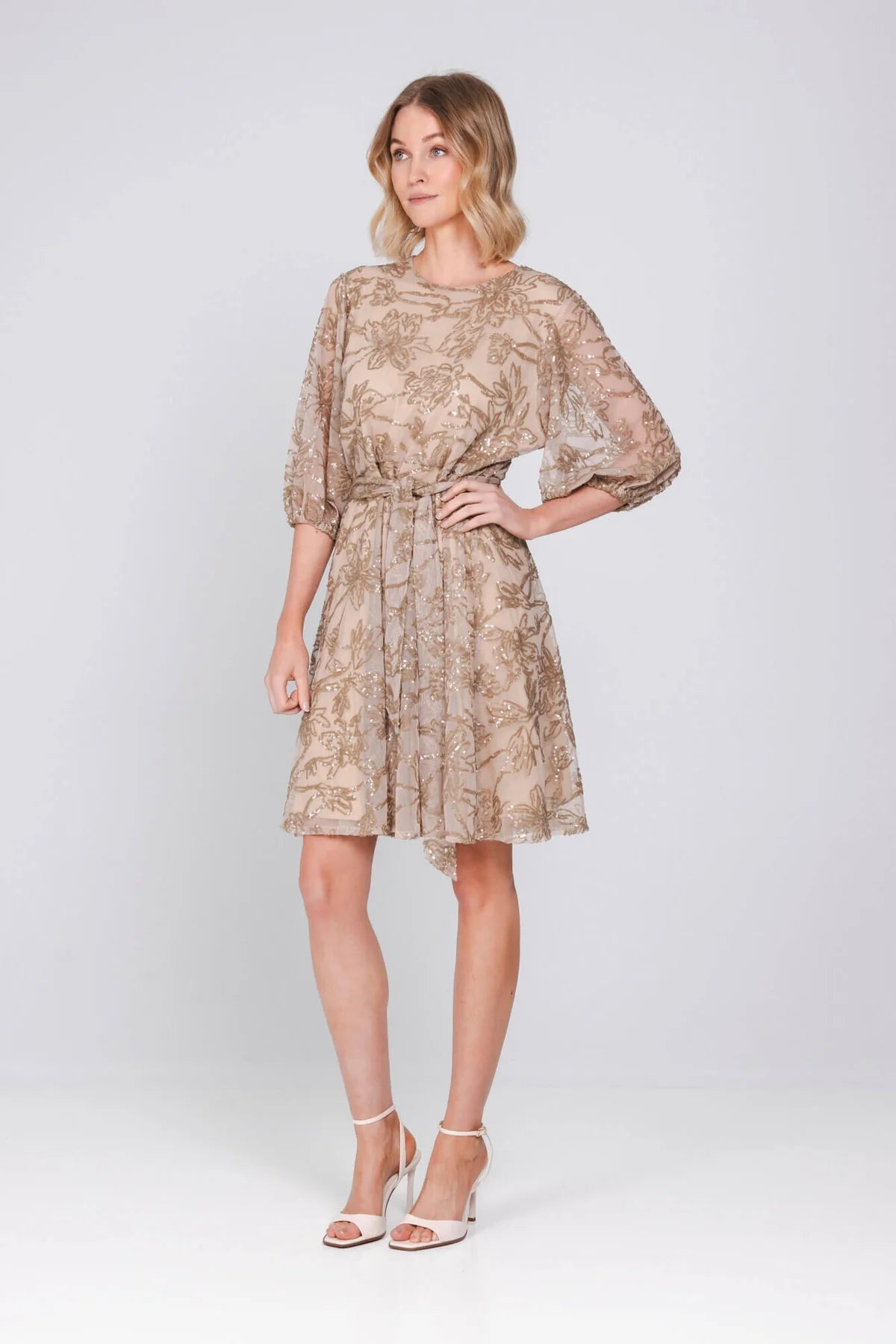 Accentil Vive Dress Sand
