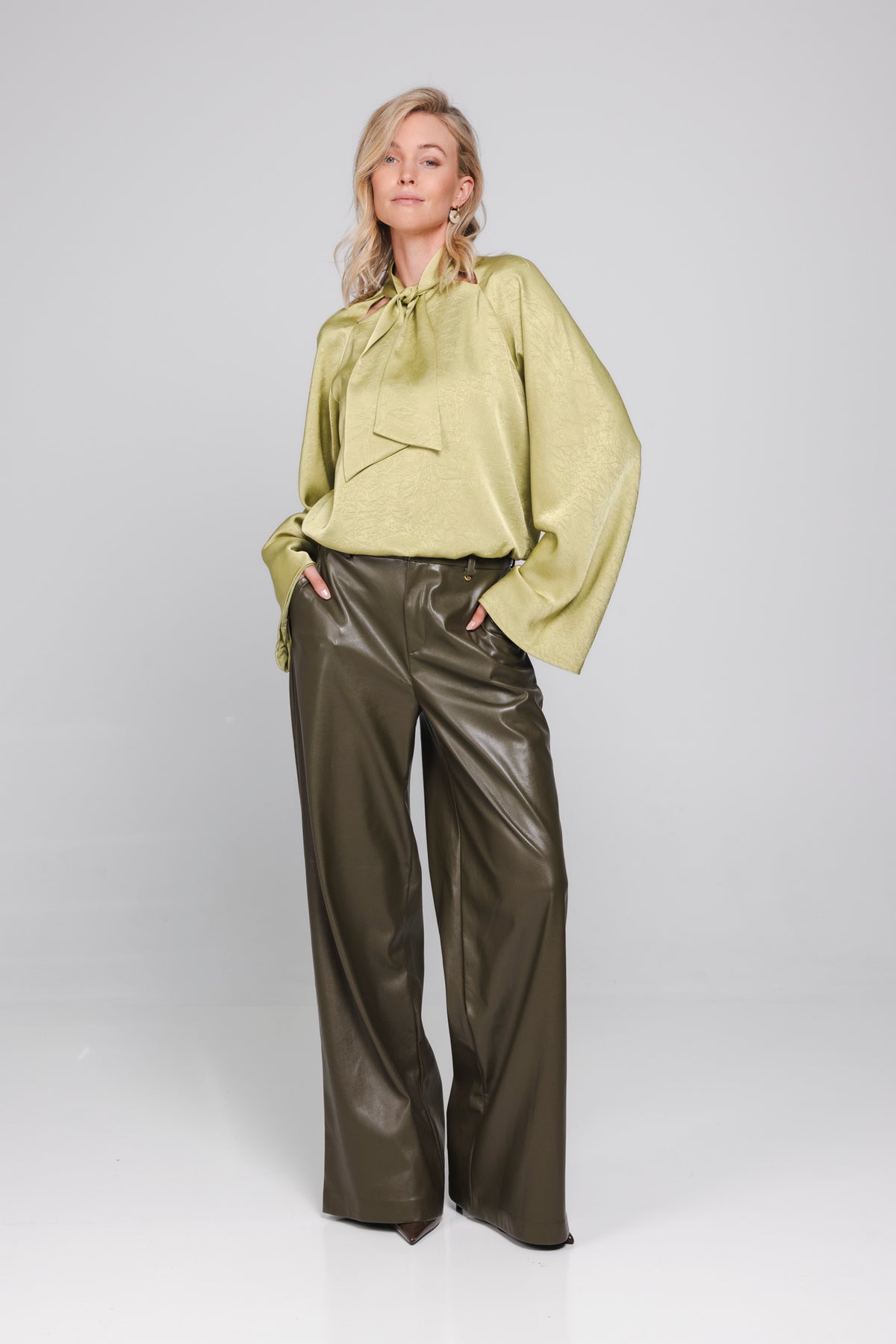 Accentil Nivora Pants Moss Green