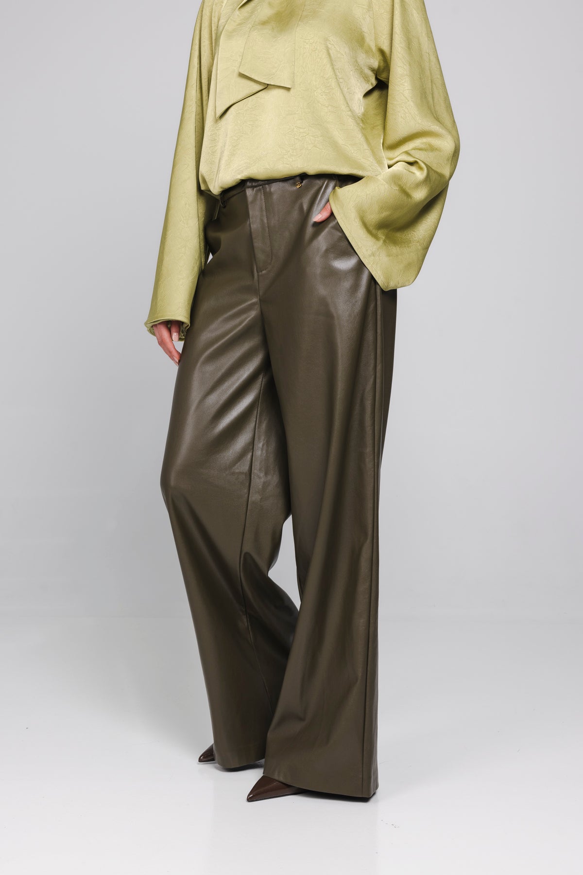 Accentil Nivora Pants Moss Green