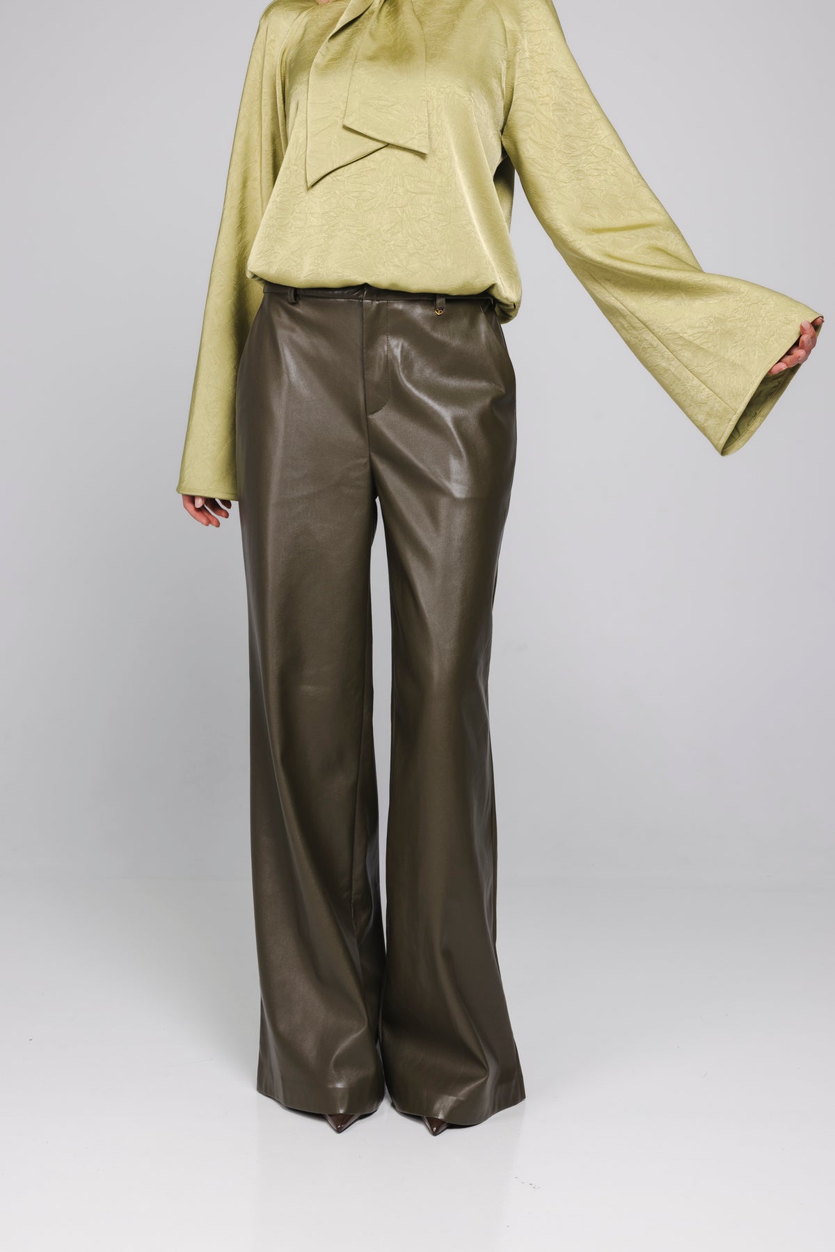 Accentil Nivora Pants Moss Green
