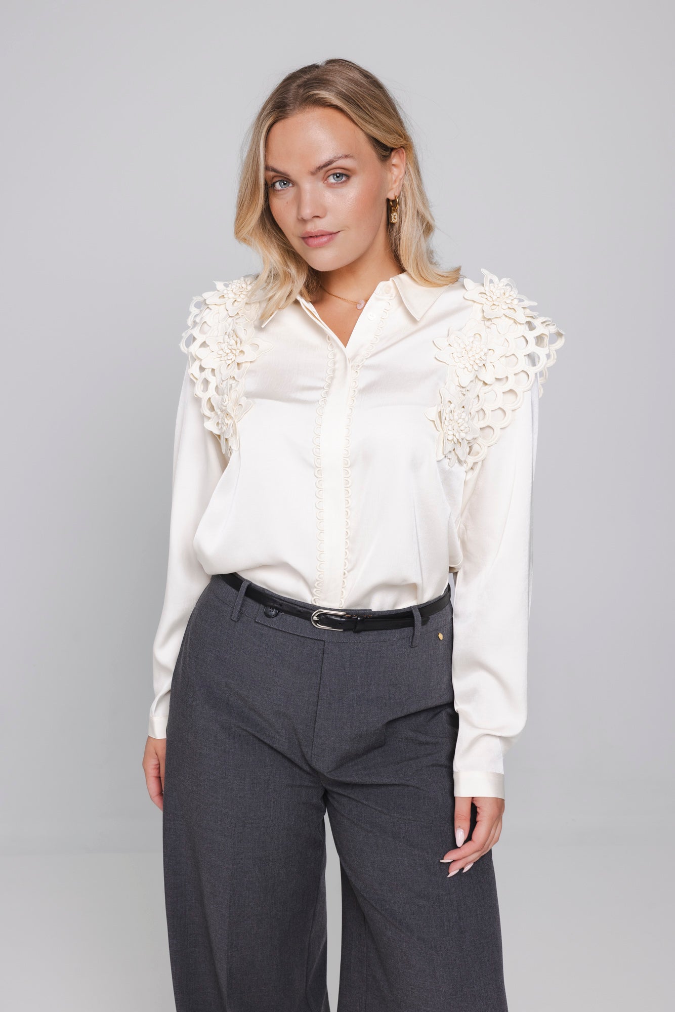 Accentil Elisse Blouse Winter White