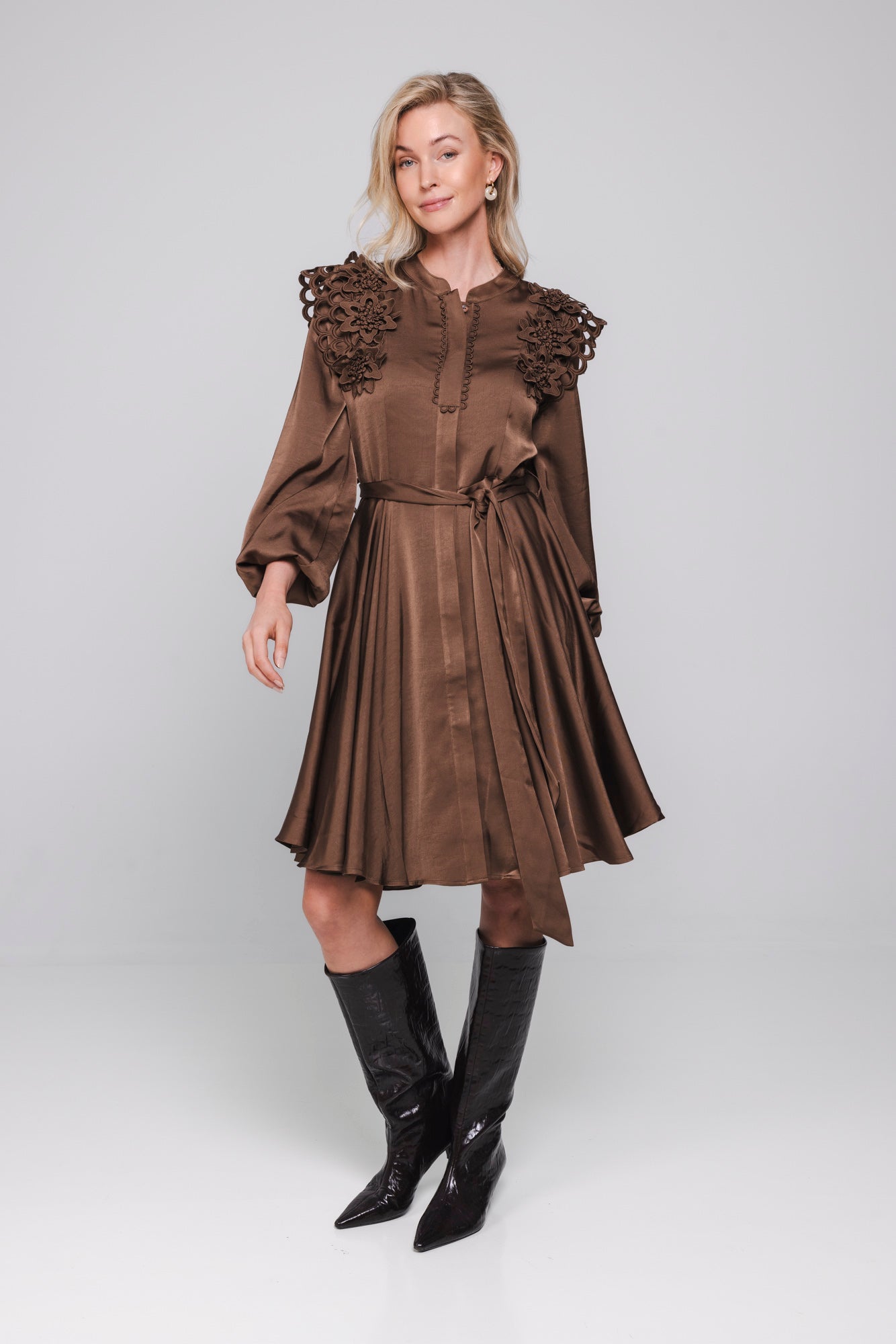 Accentil Elvira Dress Mocha