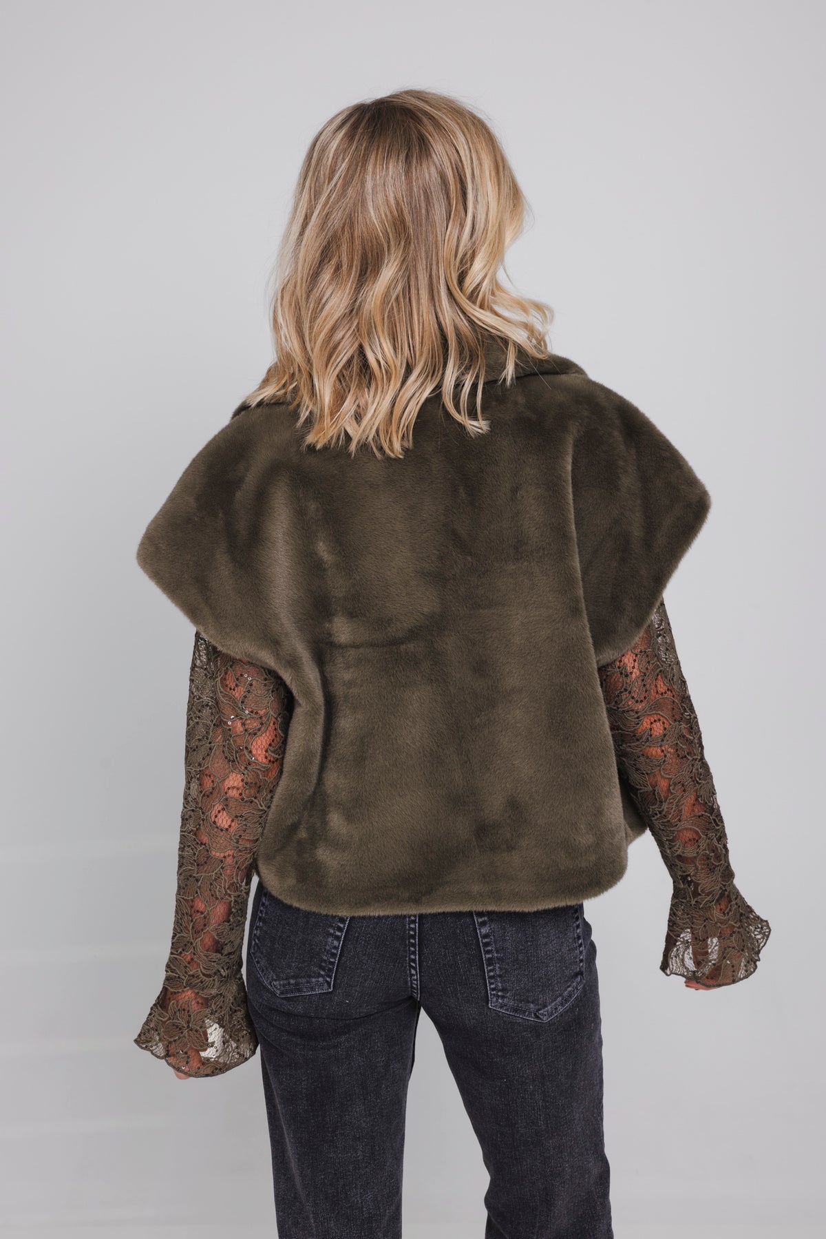 Accentil Verina Gilet Moss Green