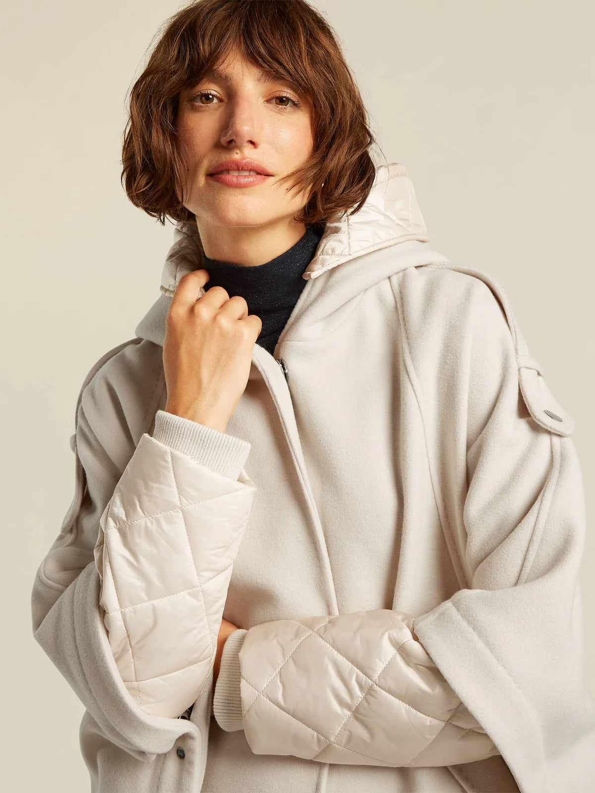 Beaumont Brigit Capejas