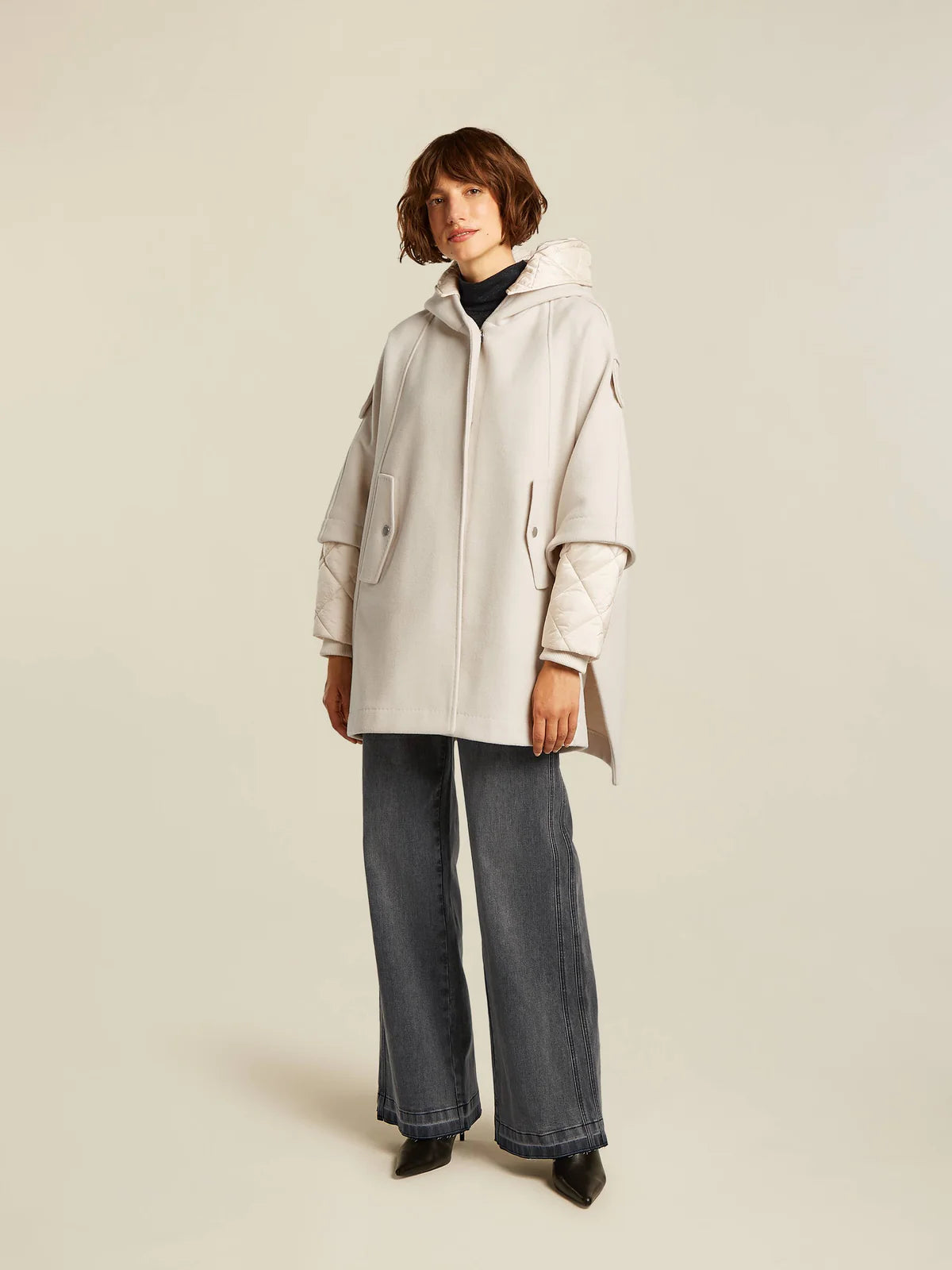 Beaumont Brigit Capejas