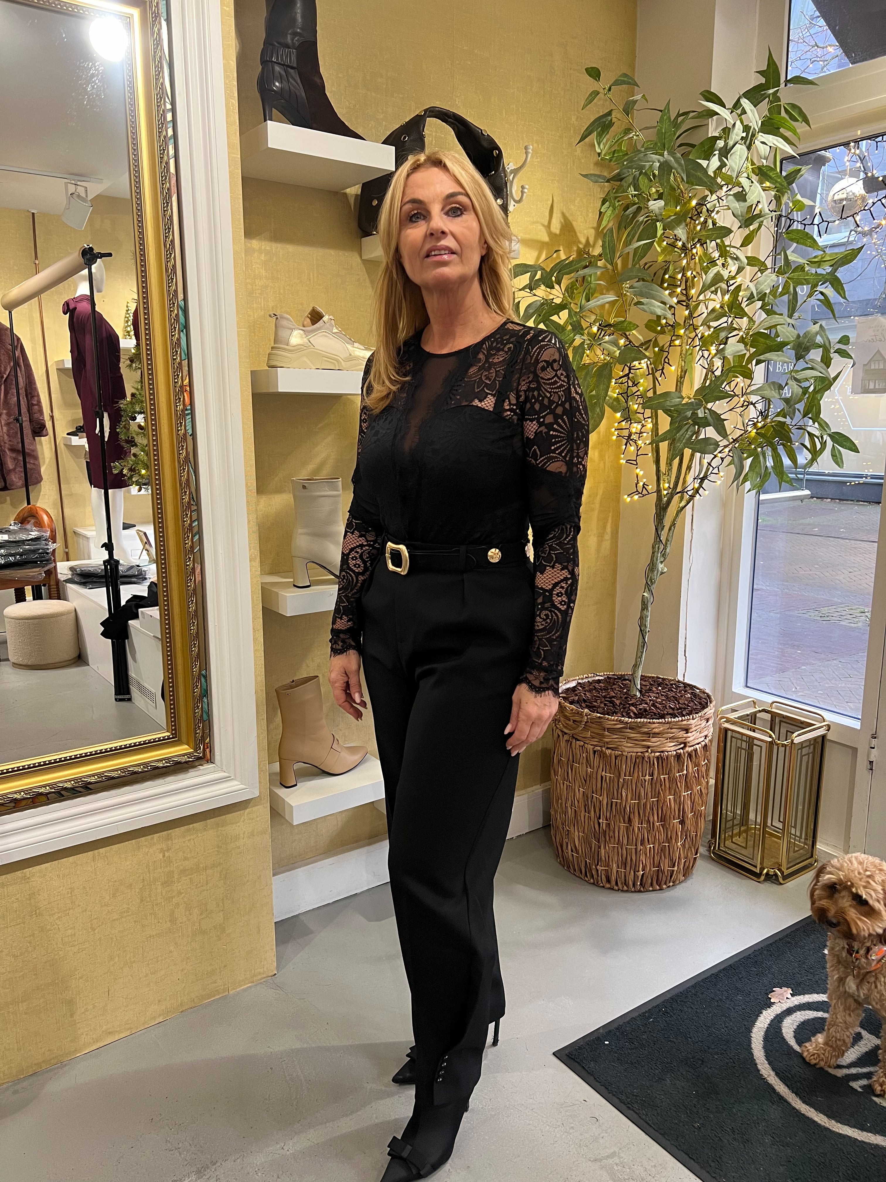 Est’Seven – Kalila body