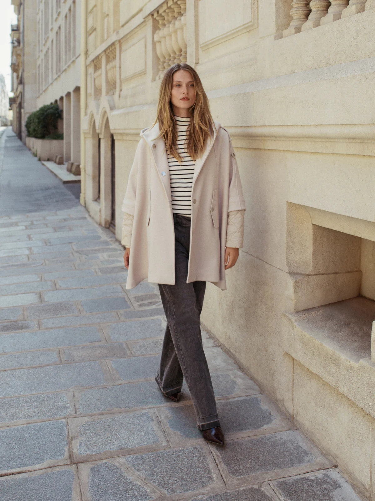 Beaumont Brigit Capejas