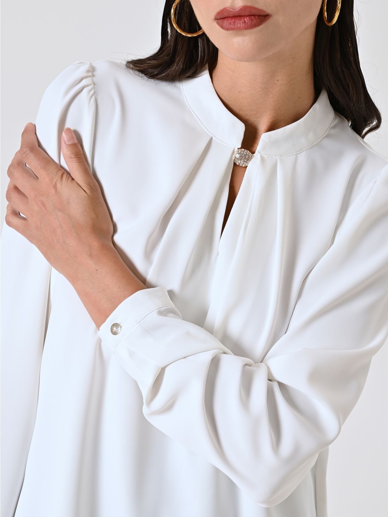 Rinascimento Blouse met diamant detail wit