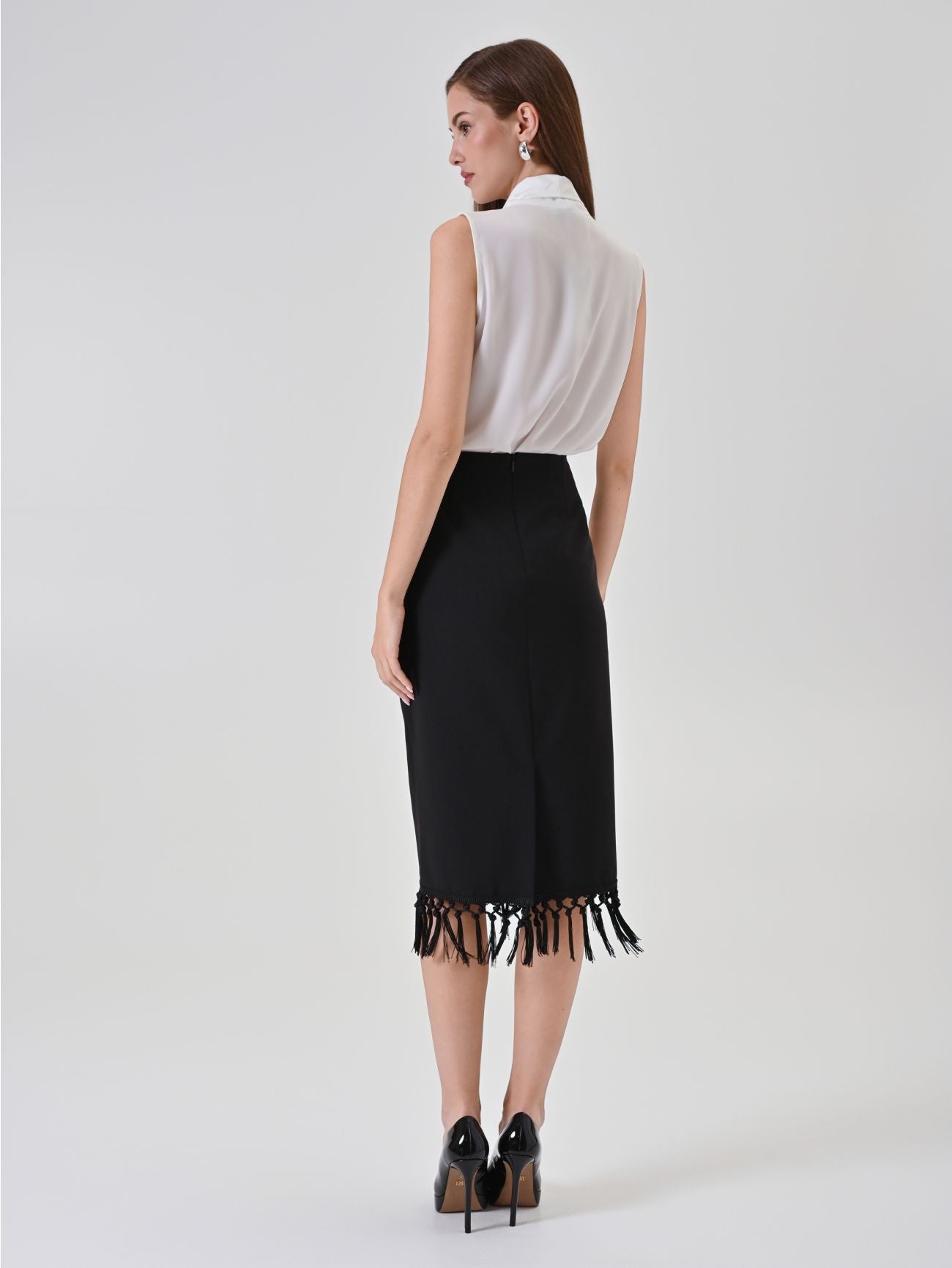 Rinascimento zwarte kokerrok met franjes