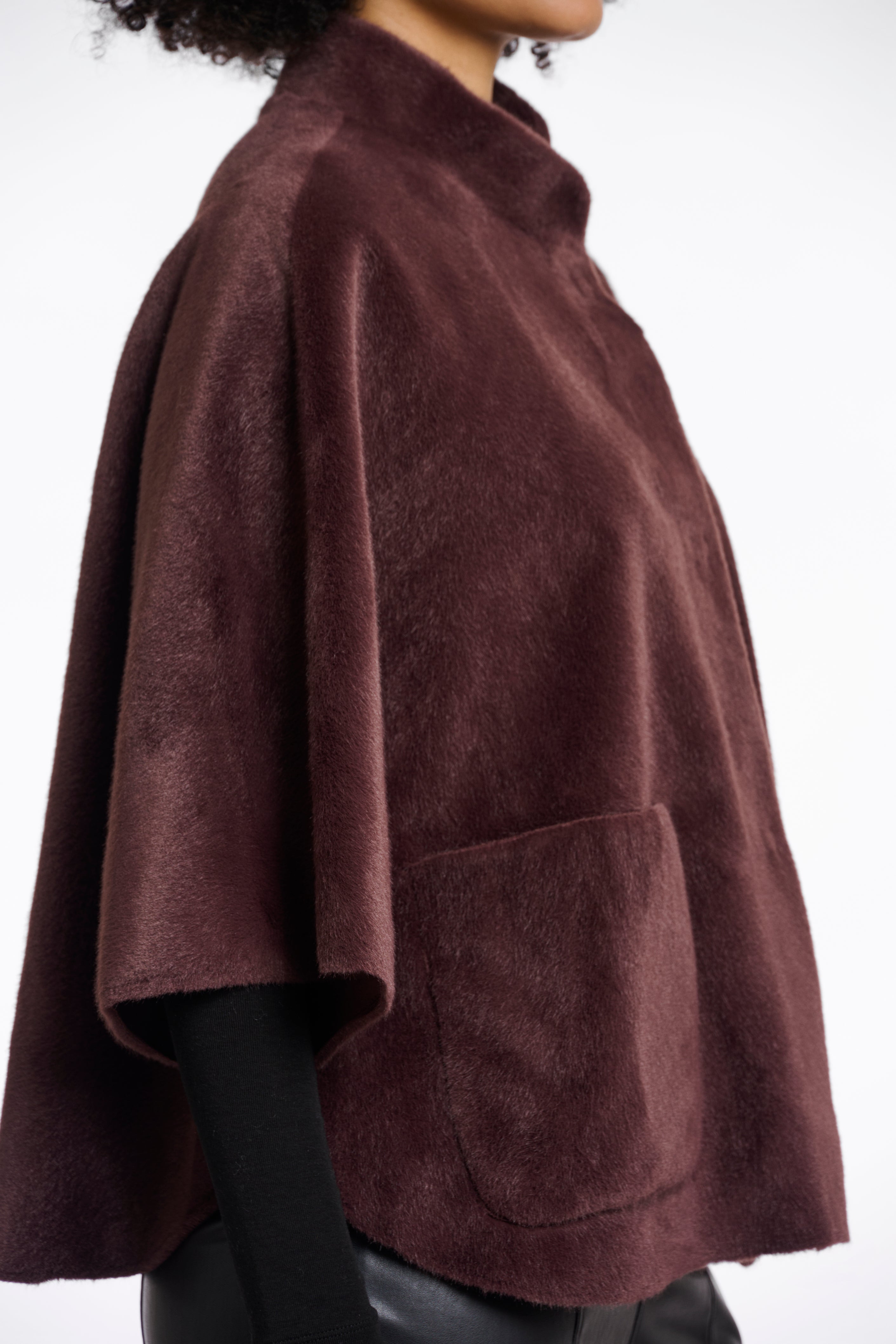 Rino & Pelle Faux-Fur Cape Dewi