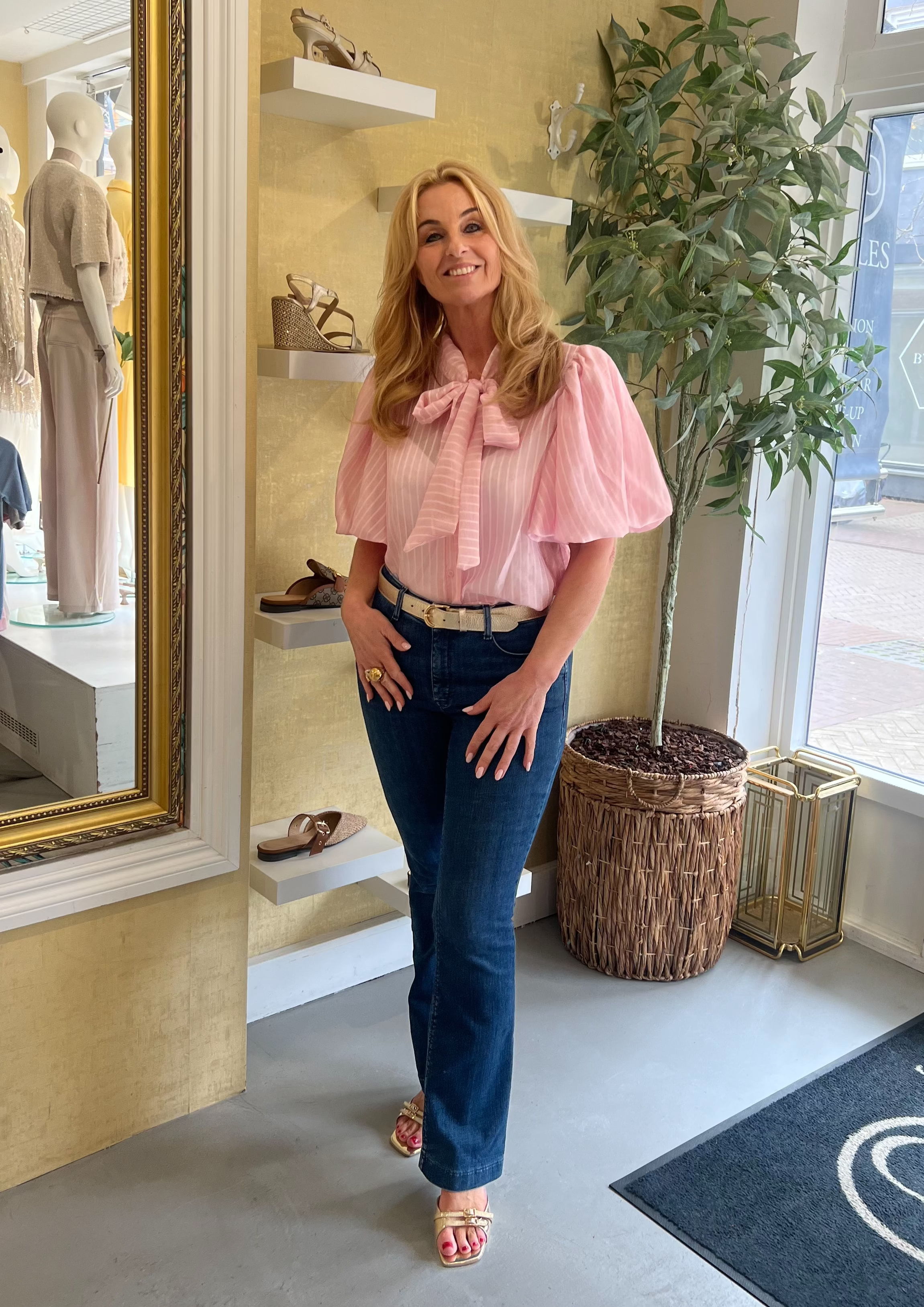 MVD Soft Bow Blouse Pink
