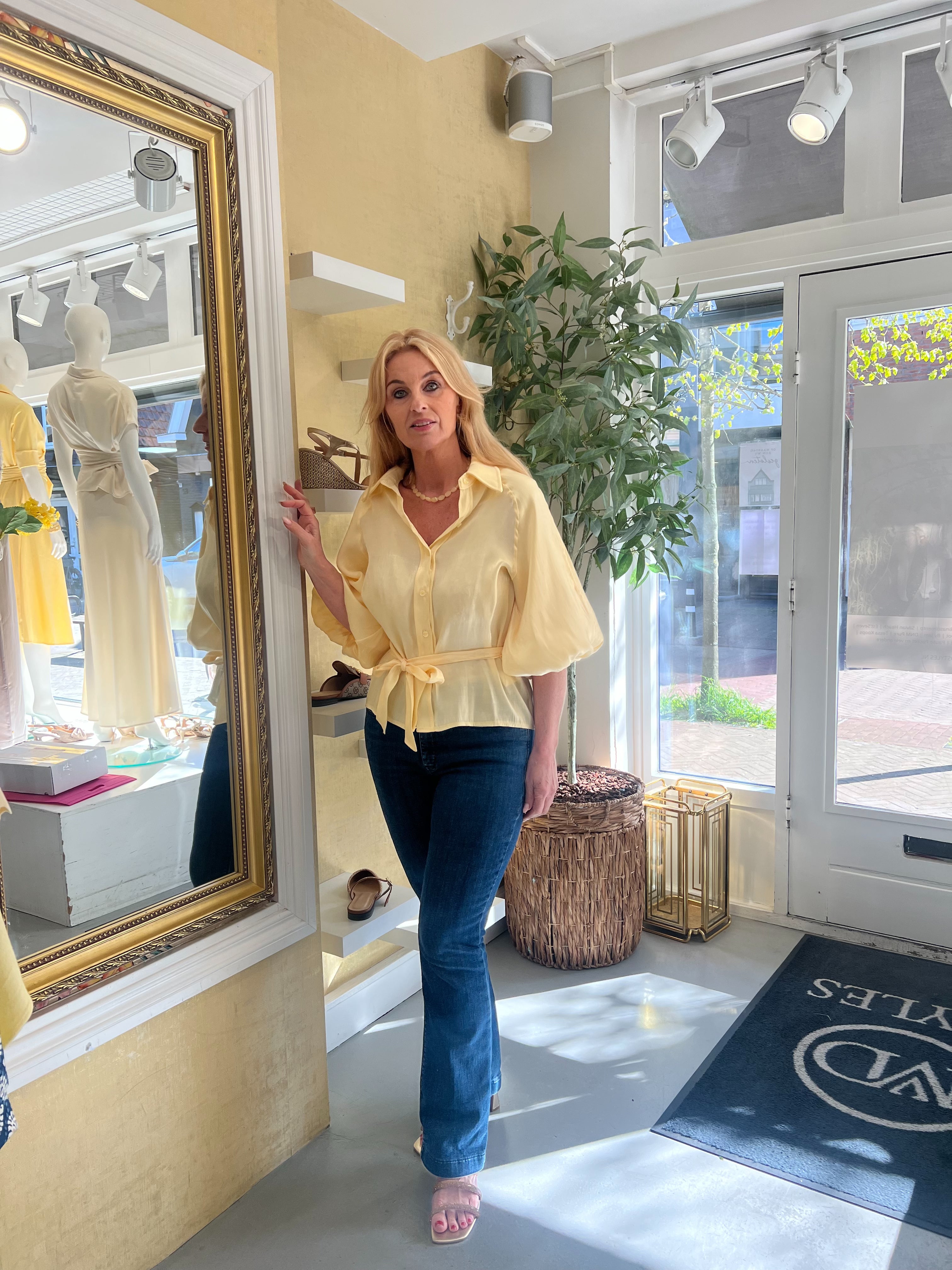 MVD Satin Look Blouse Butteryellow
