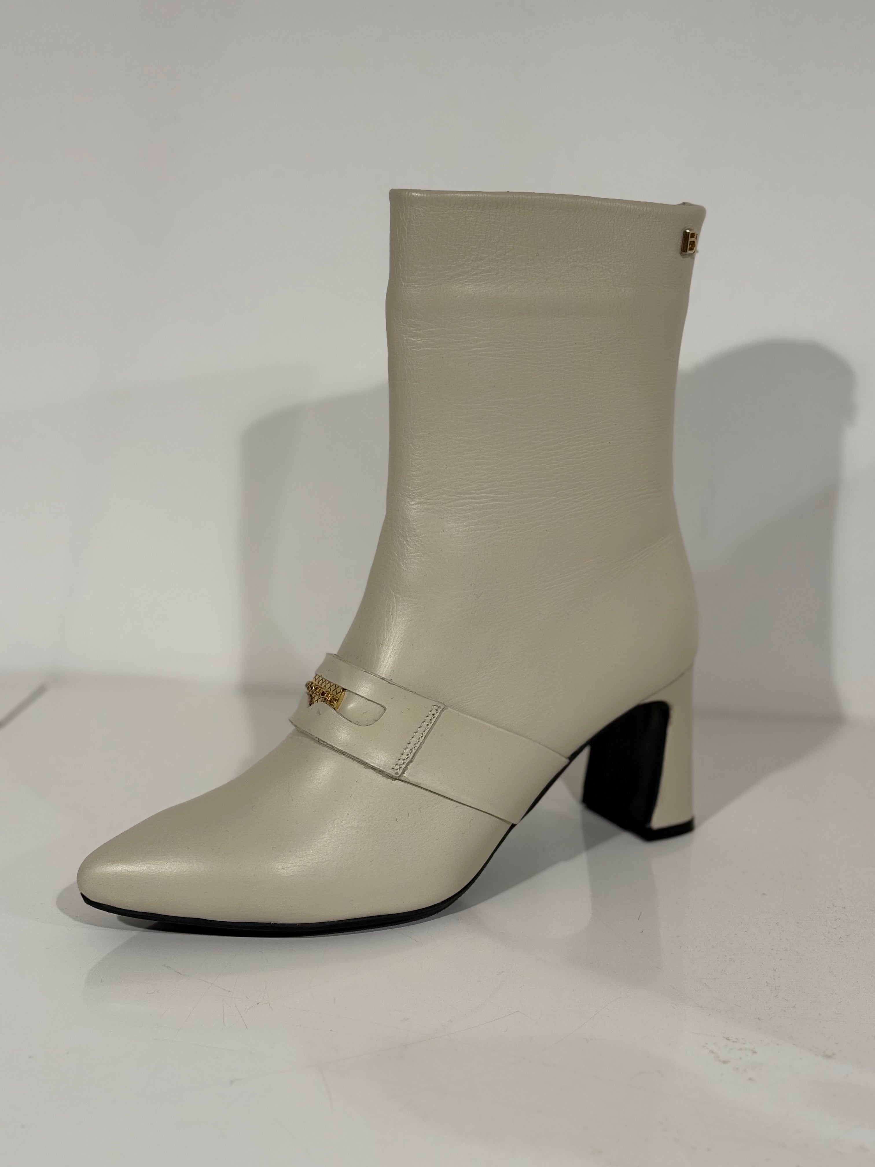 Babouche Aura enkellaarsjes Off White