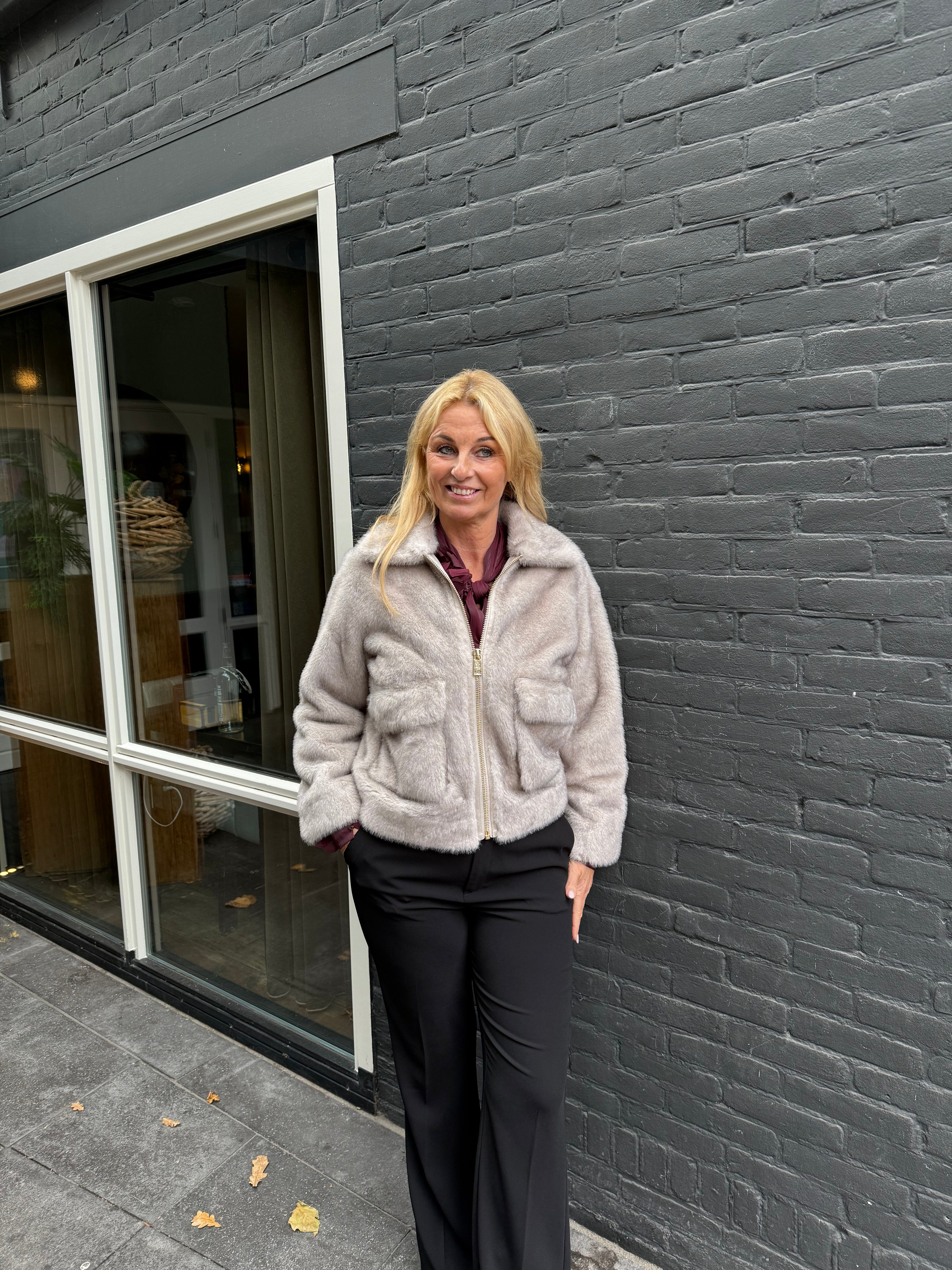 Rinascimento Korte grijze Faux Fur Jacket