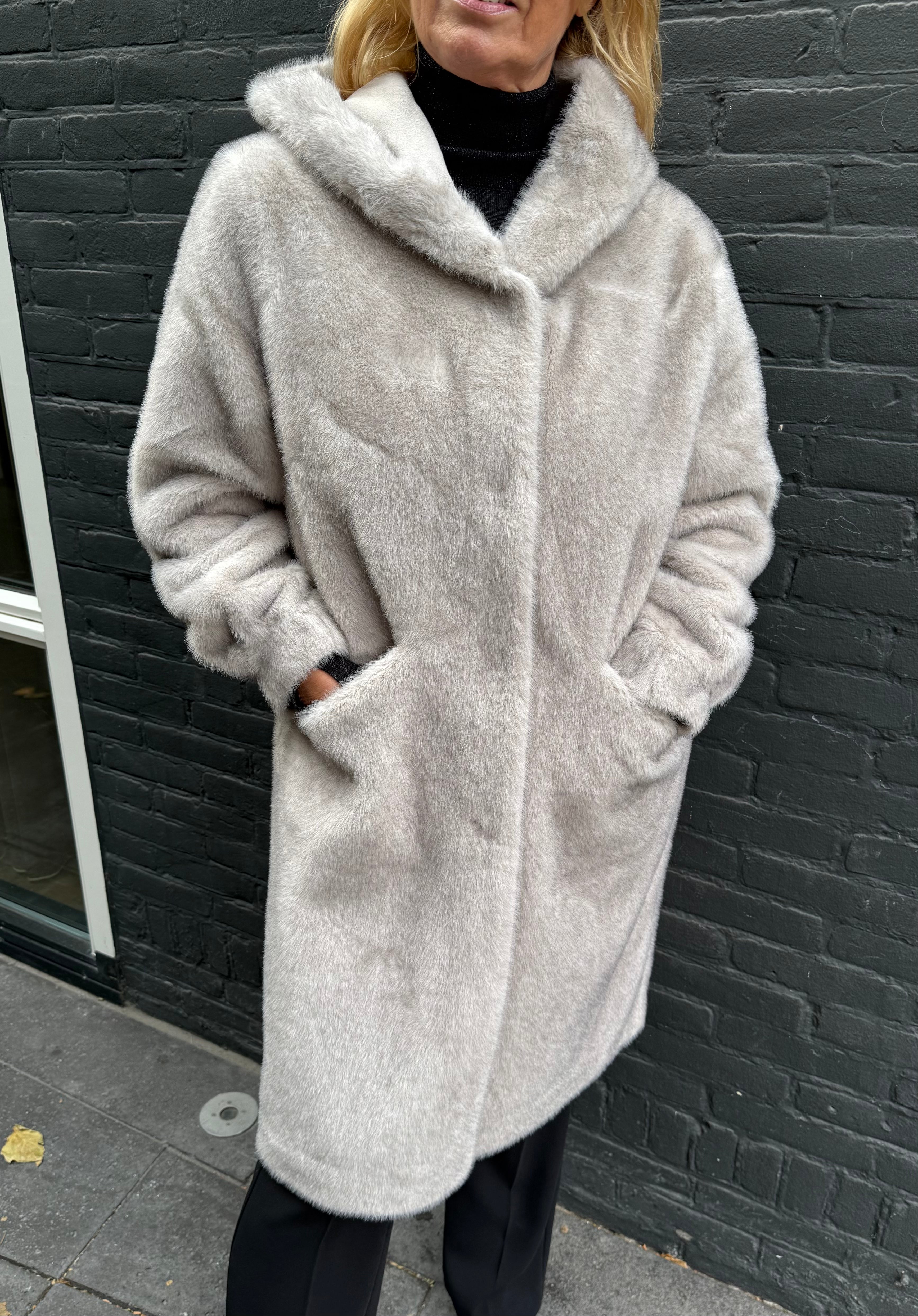 Rinascimento Faux Fur Jas light grey