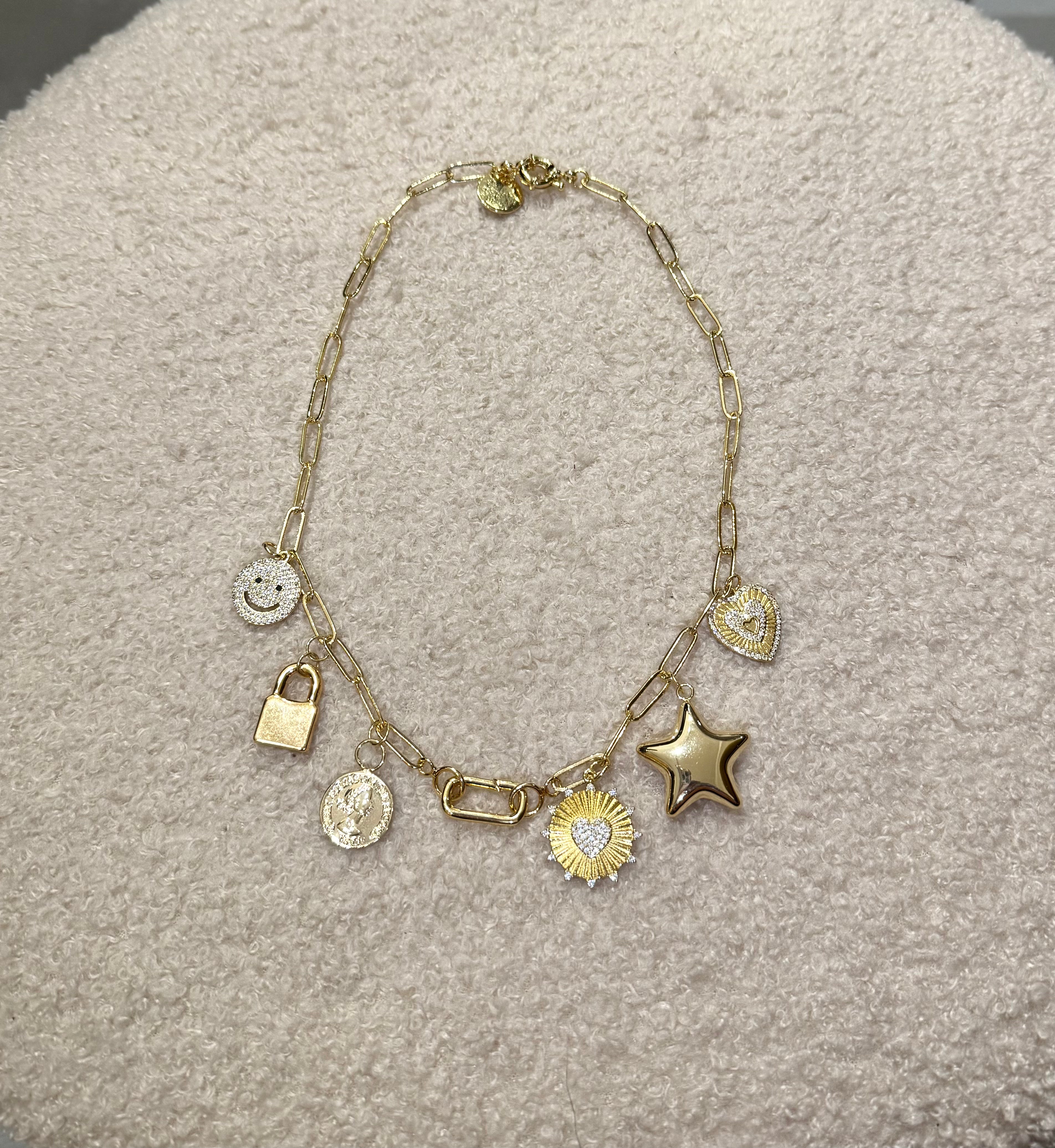 Fushi – Golden Charm Chain Necklace