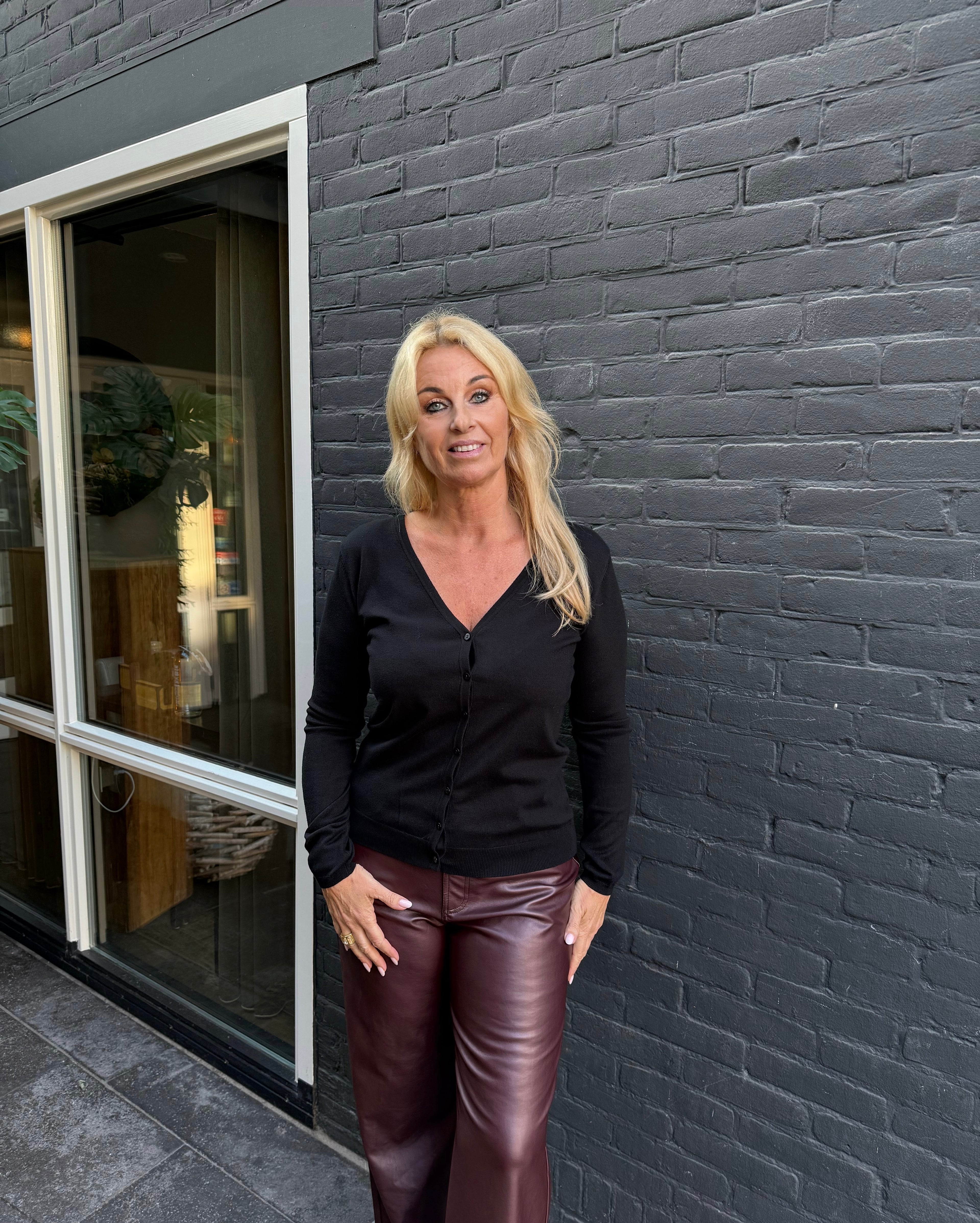 MVD Clothes zwart vestje