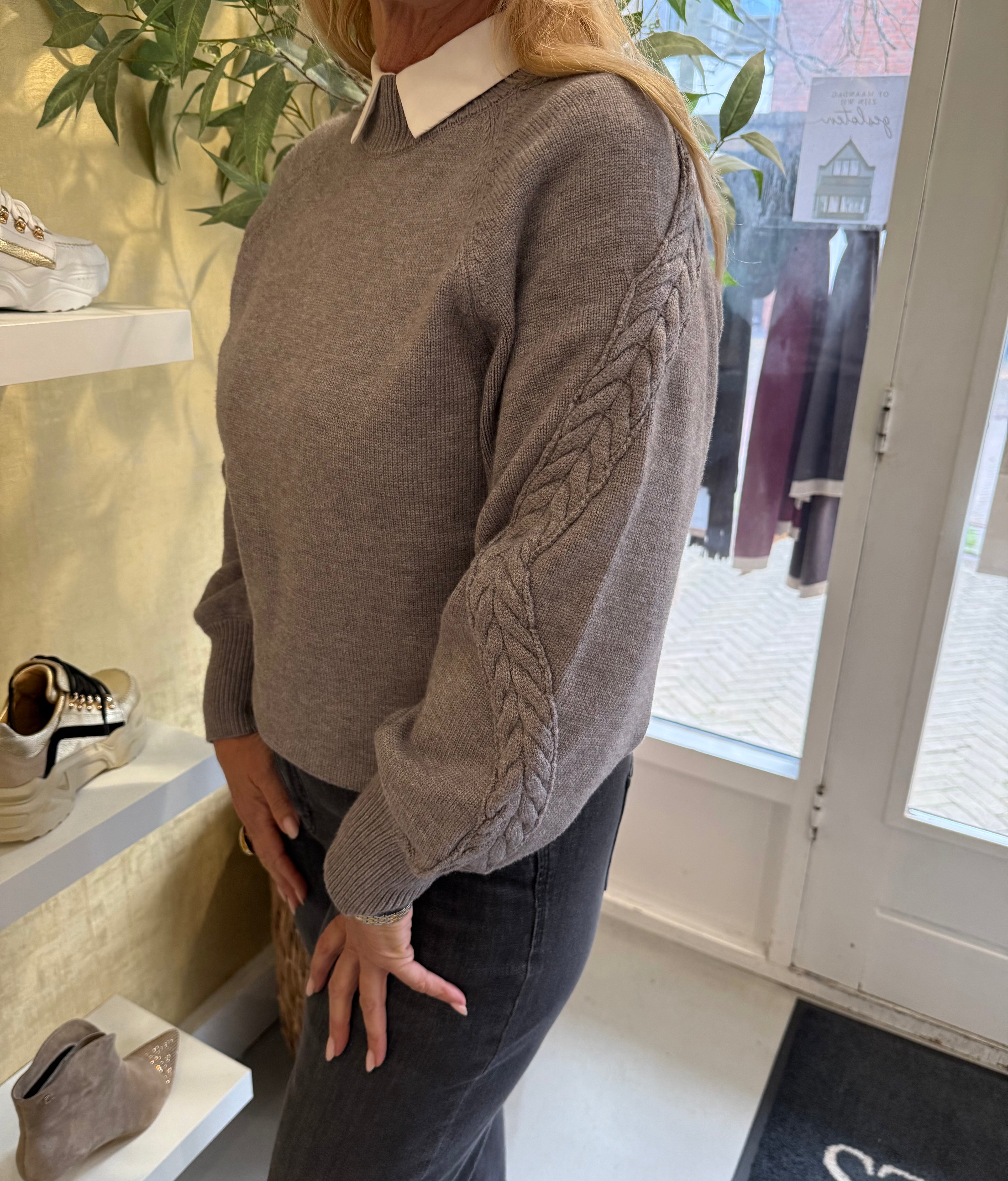 MVD Styles The Label – Grijze Trui met Kabelmouw