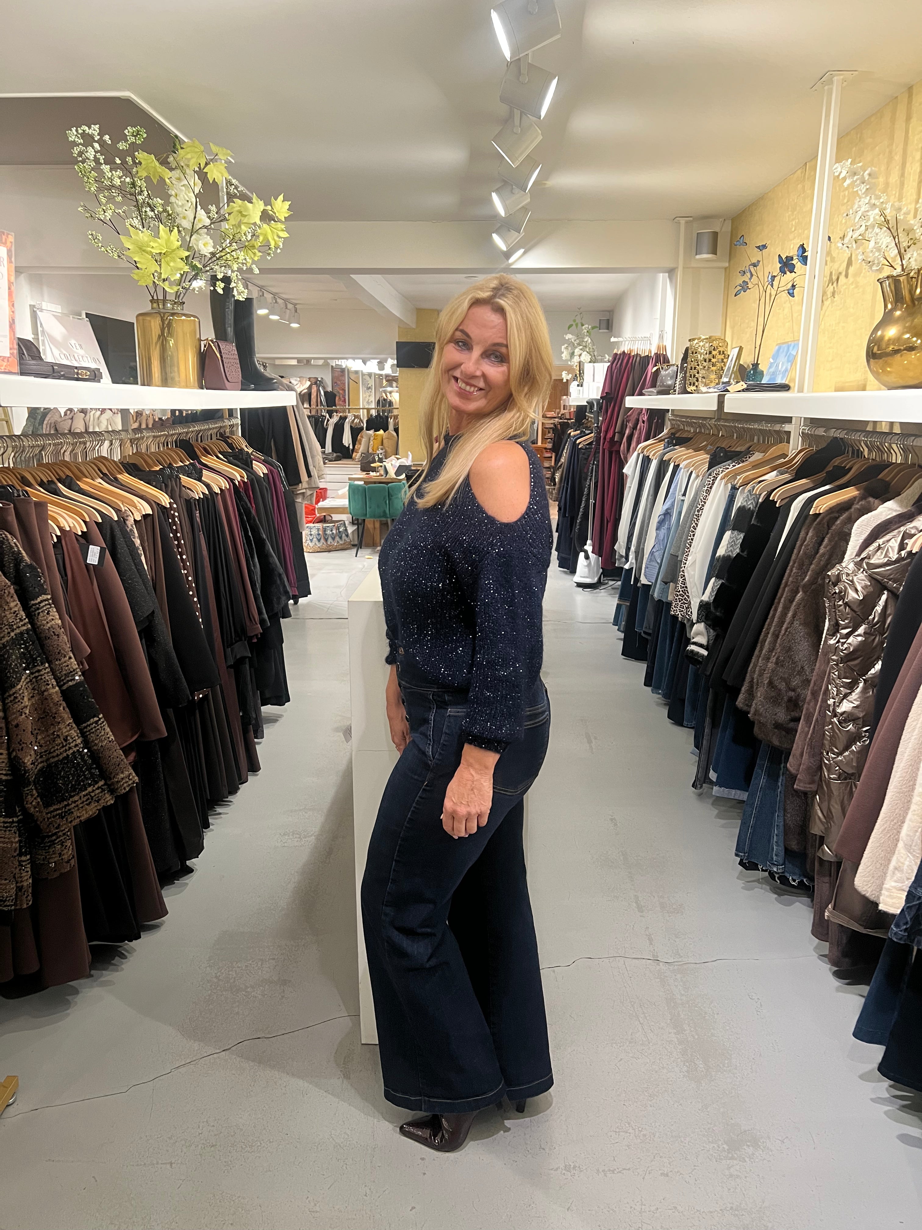 Rinascimento Navy Trui met Blote Schouders & Glitter