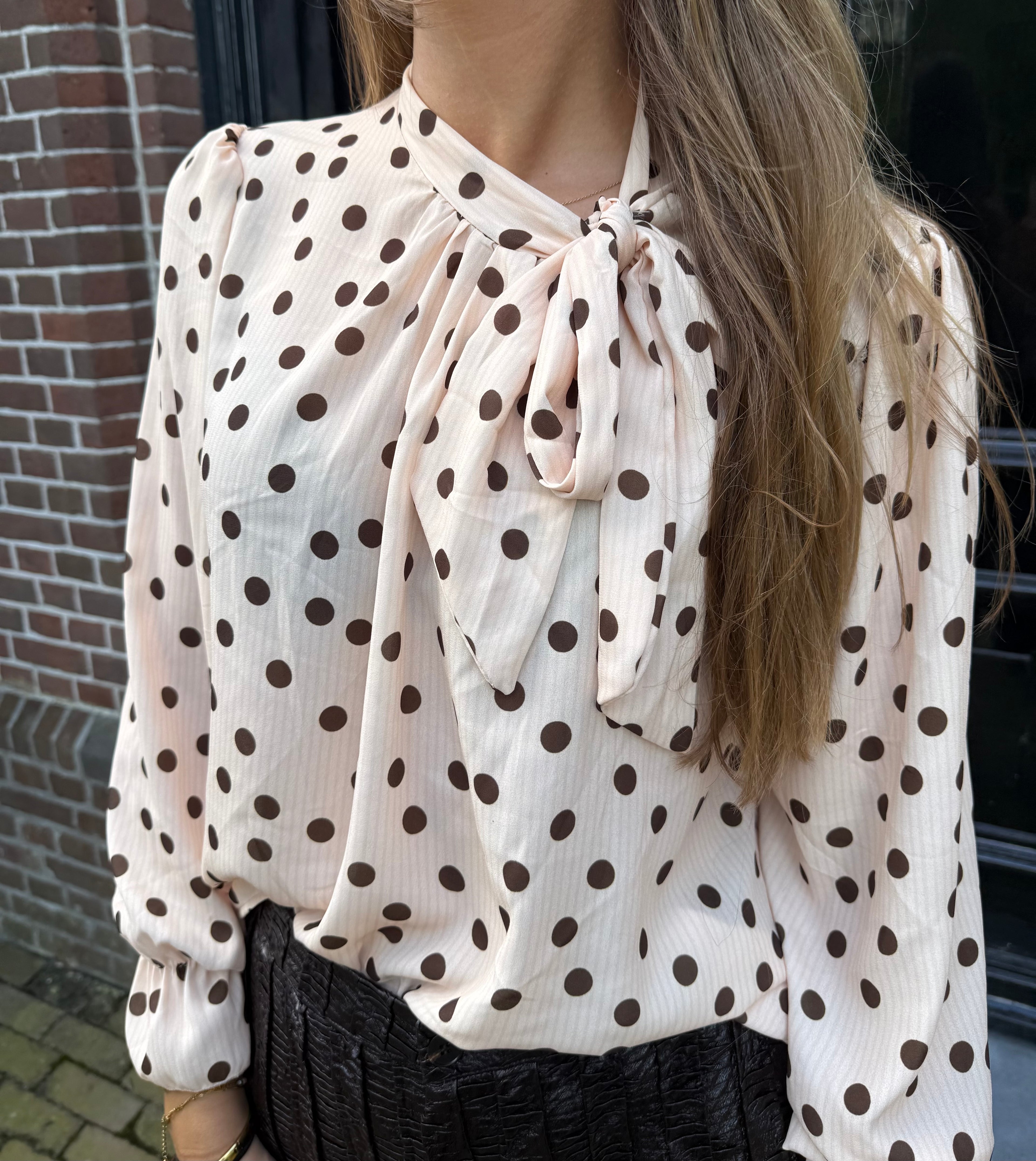 MVD Blouse met Strik & Polkadot Beige