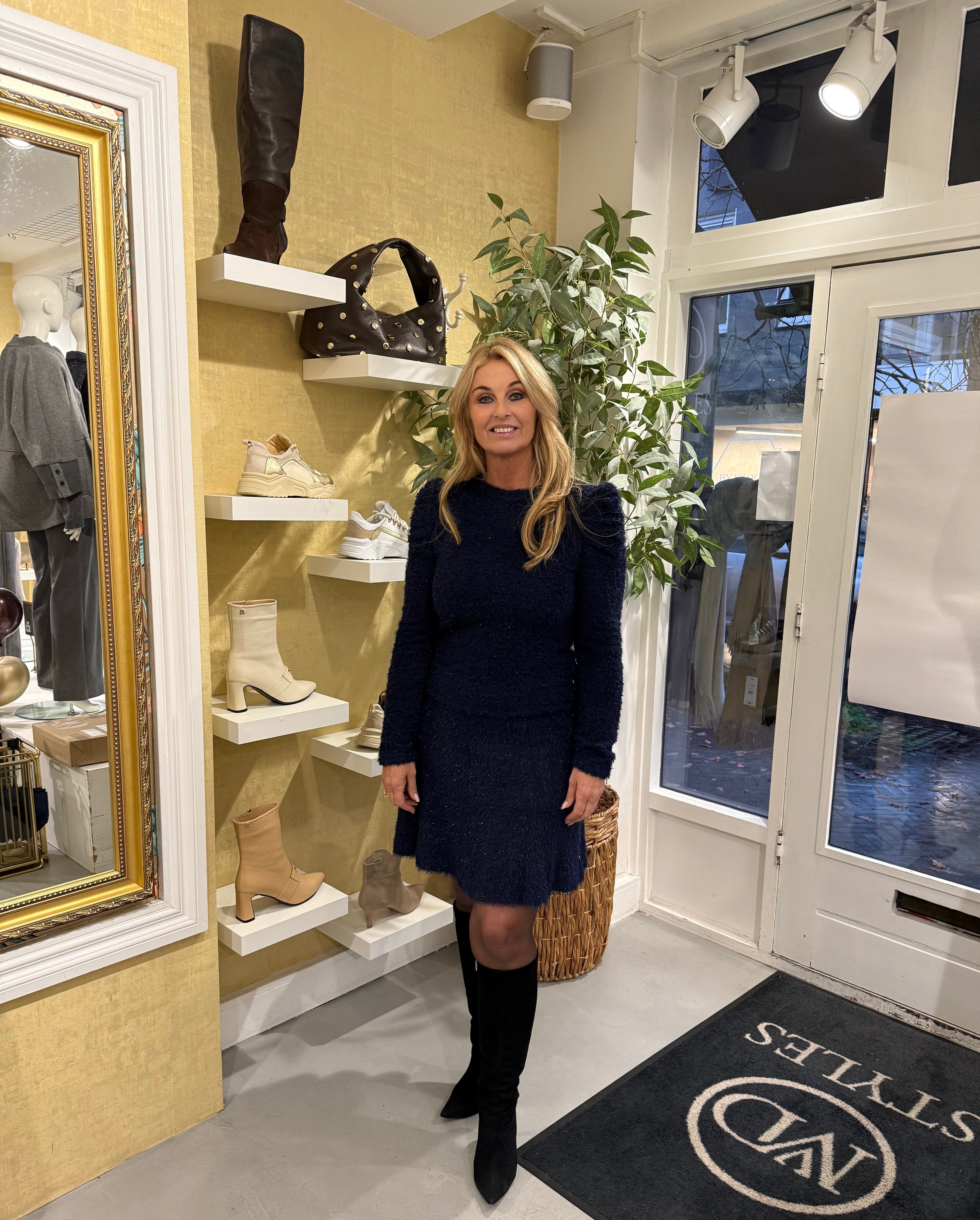 Accentil Eve Pullover navy