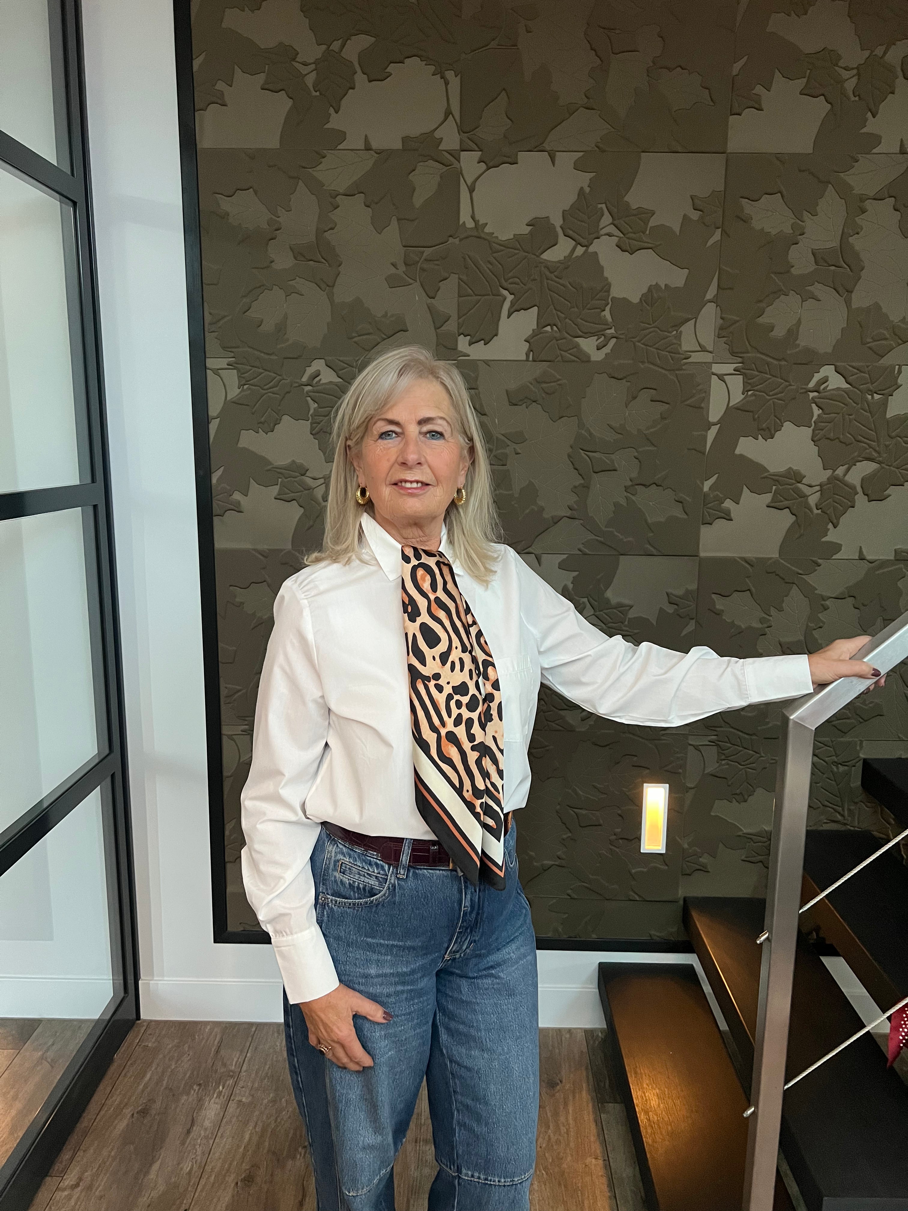 MVD Sjaaltje Bold Leopard bruin