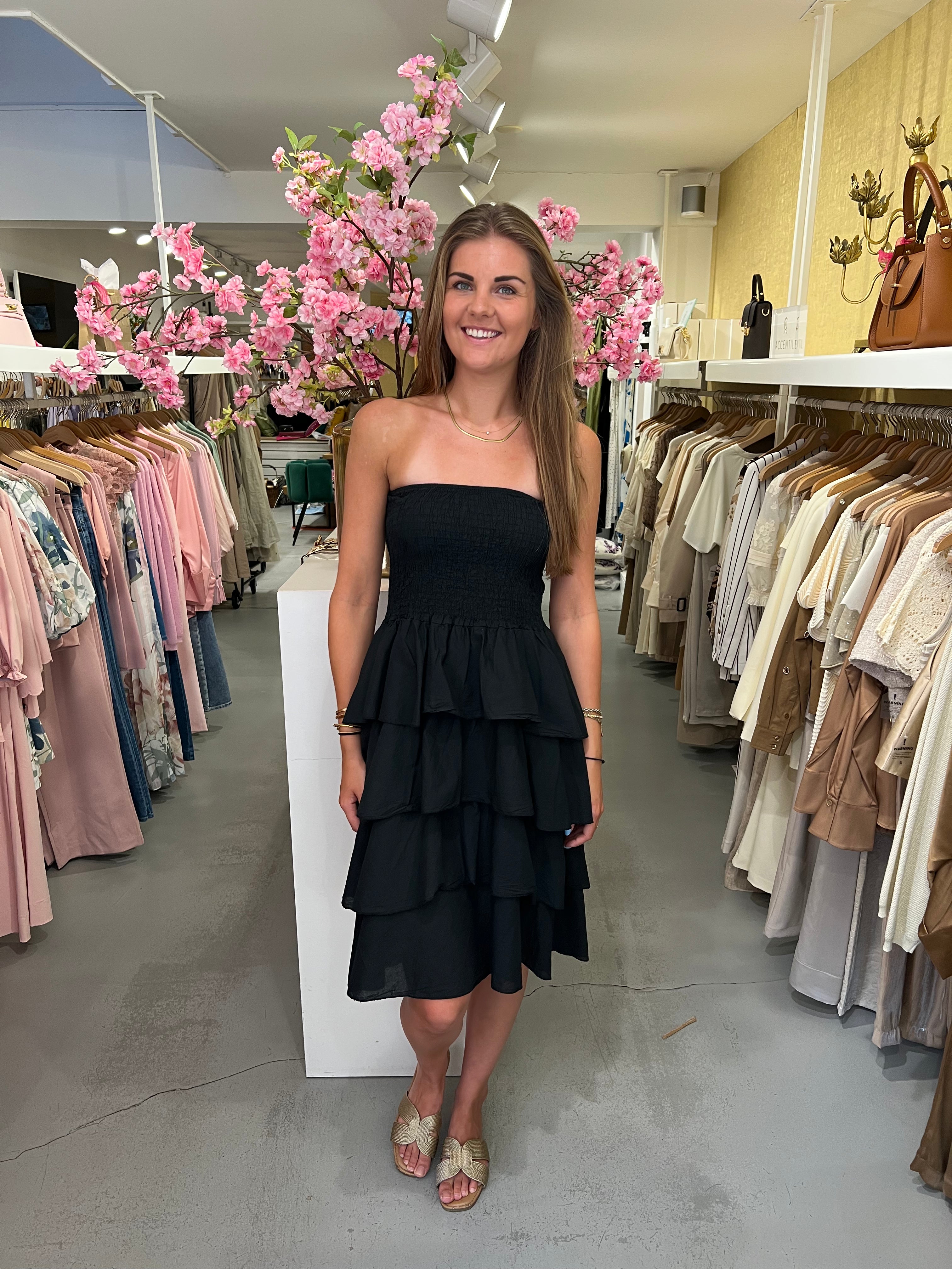 MVD Strapless Midi Jurk Ruffle Zwart