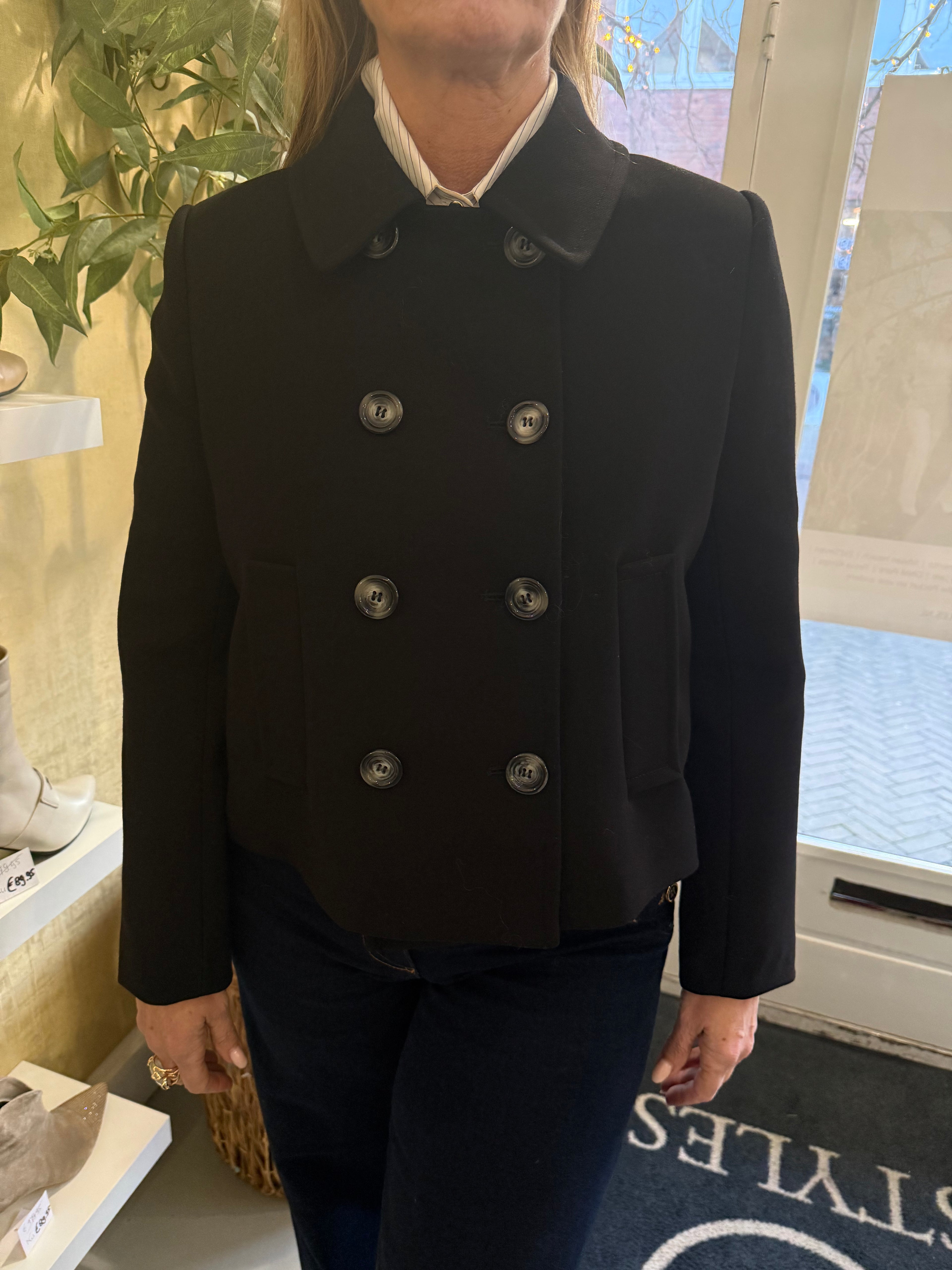 Rinascimento Cape Boxy Fit zwart