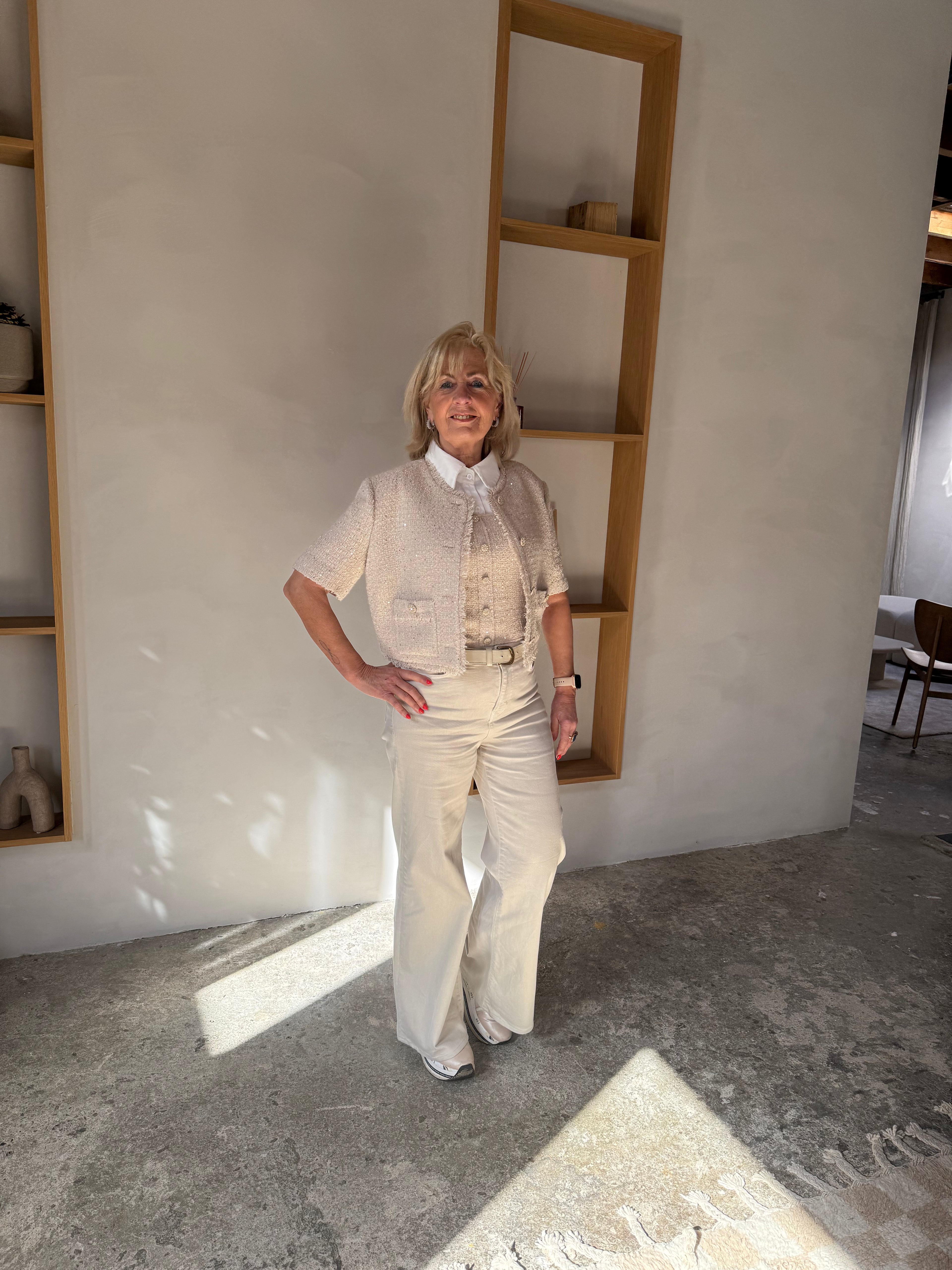 Accentil Ize Blazer Light Cream