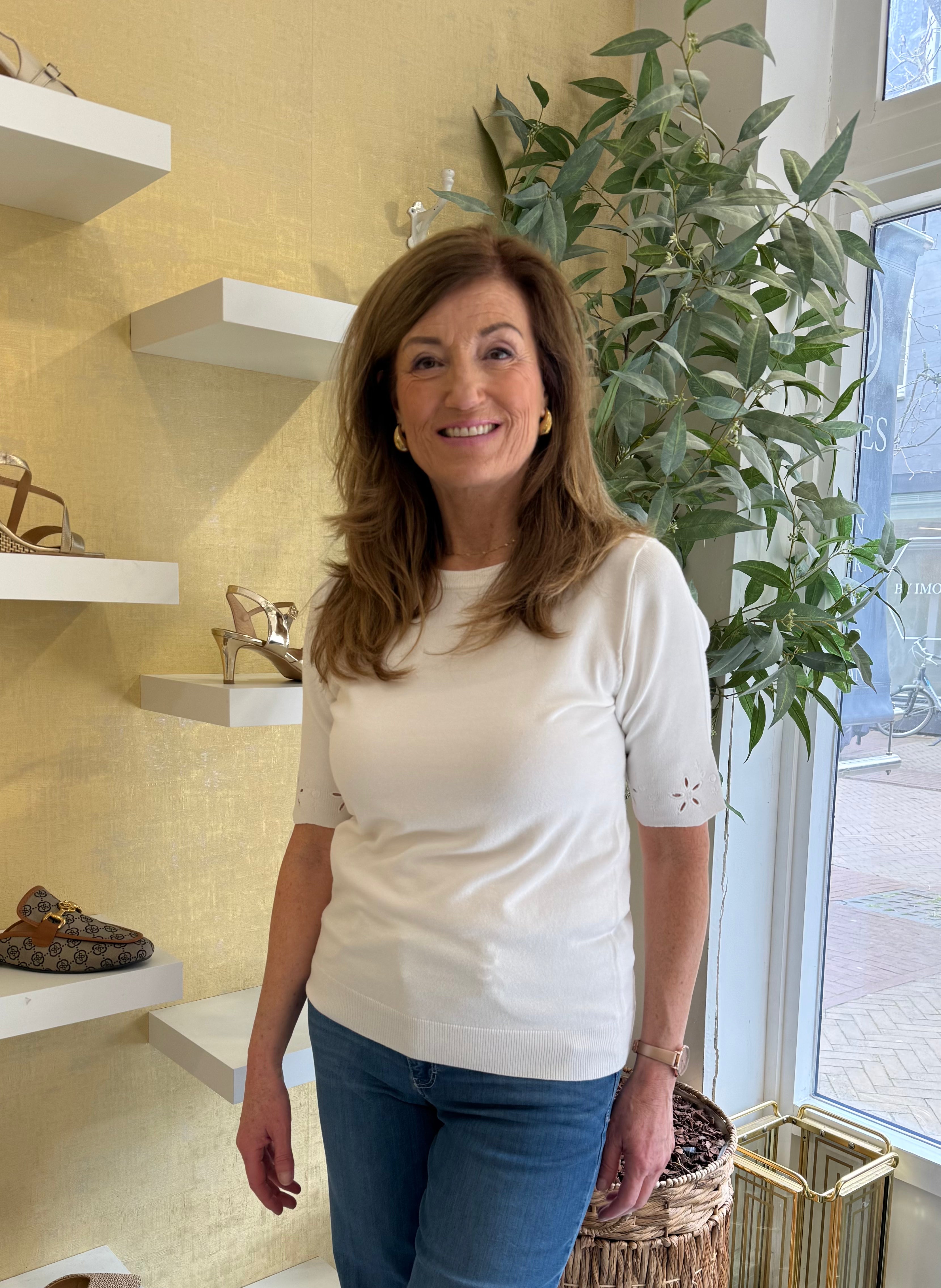 MVD Styles The Label - Lilly White Top