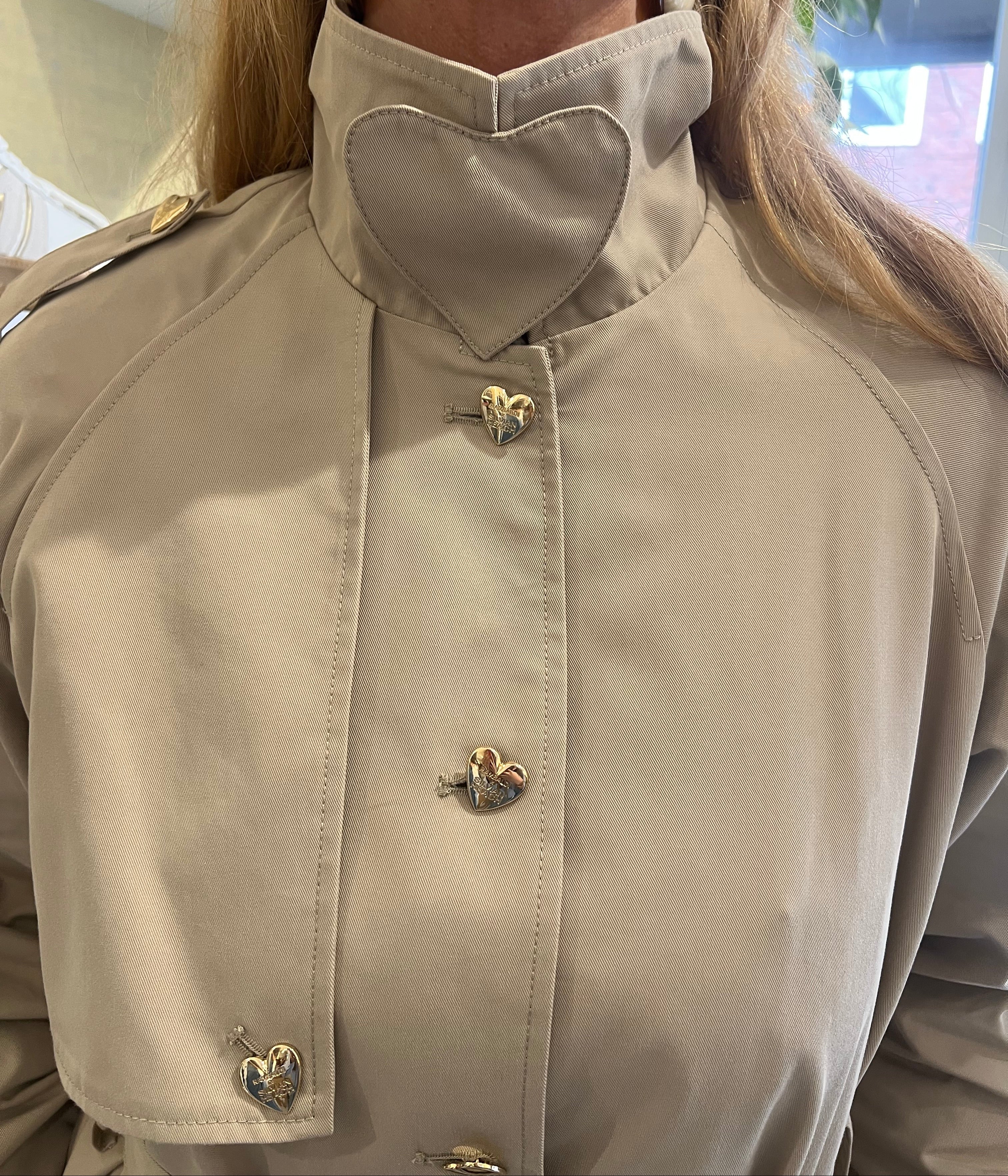 Silvian Heach – Romantic Heart Trench Coat