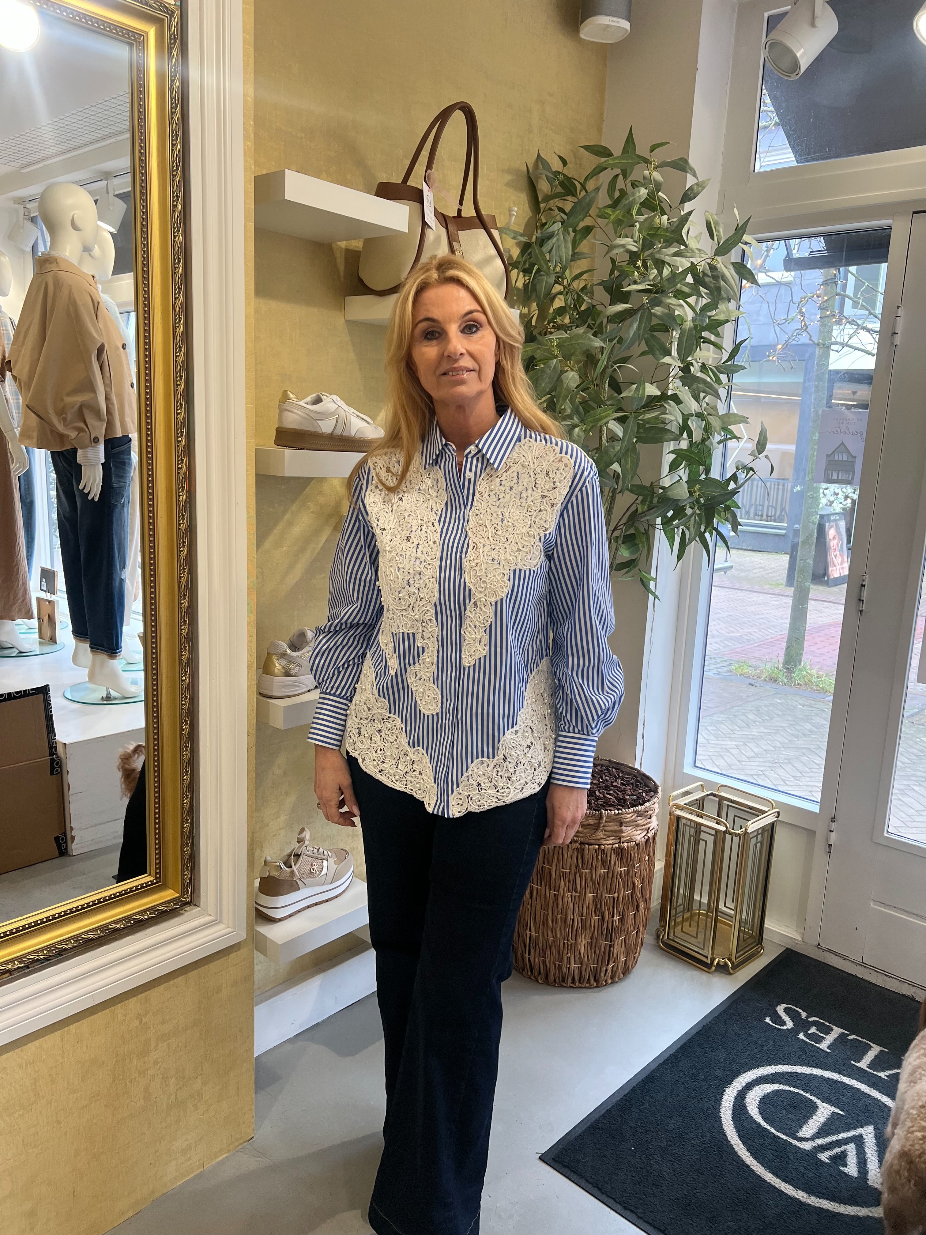 Silvian Heach Pearl Lace Blouse