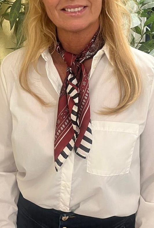 MVD Satijnen Sjaaltje Bordeaux/Zwart/Wit