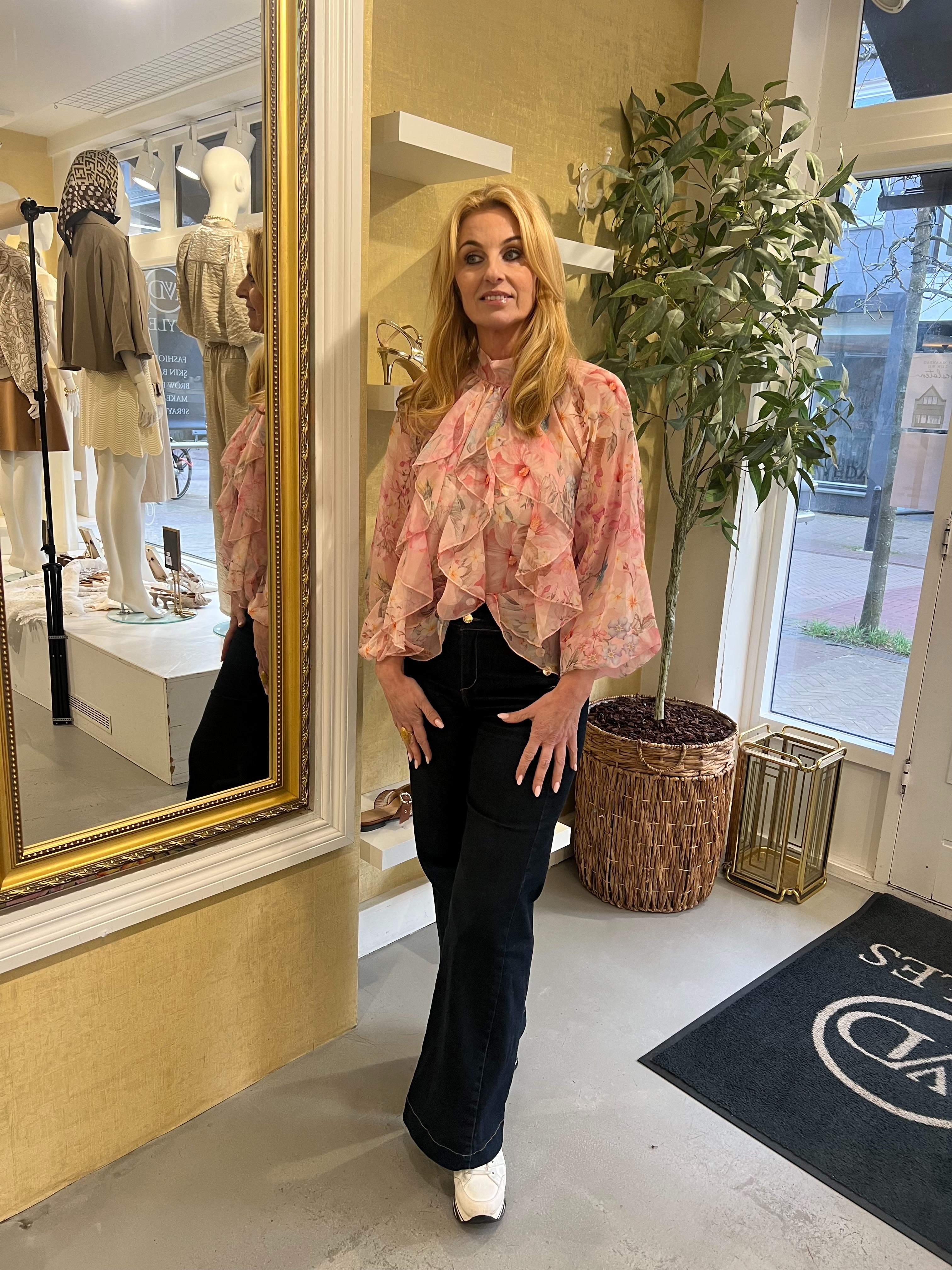MVD Pink Bloom Ruffle Blouse