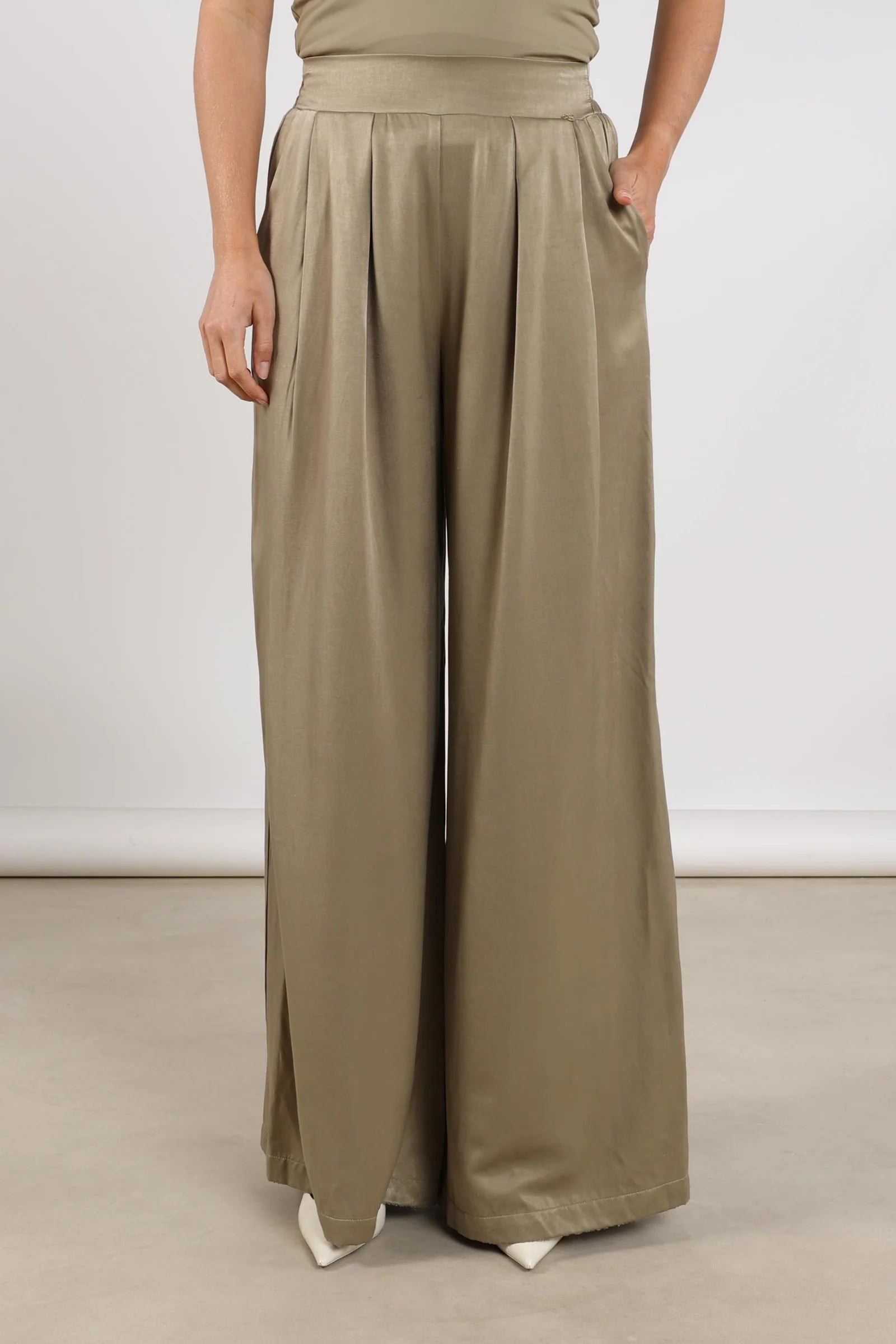 Nukus Juna Pants Army