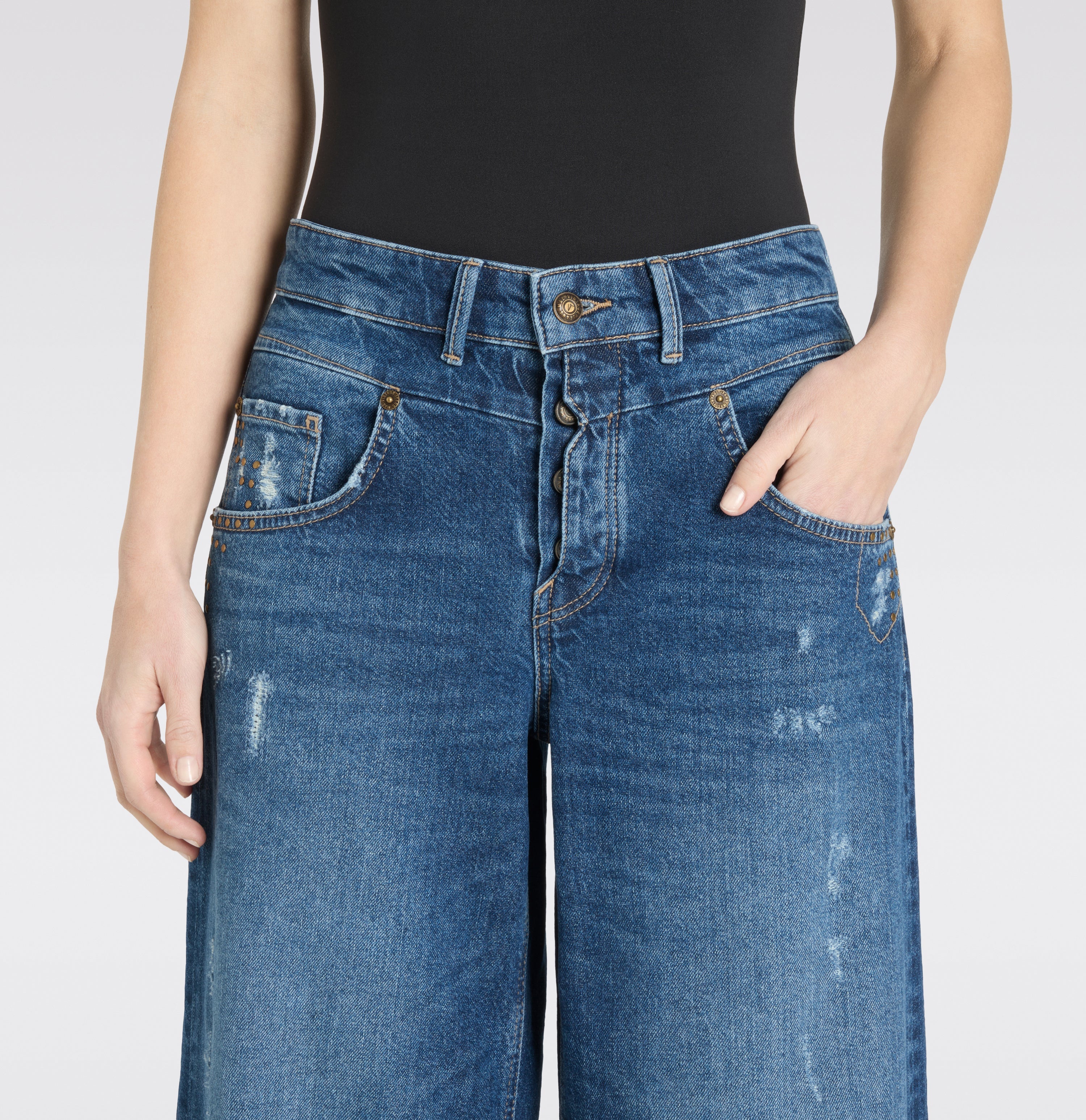 MAC Jeans Nevada Saloon